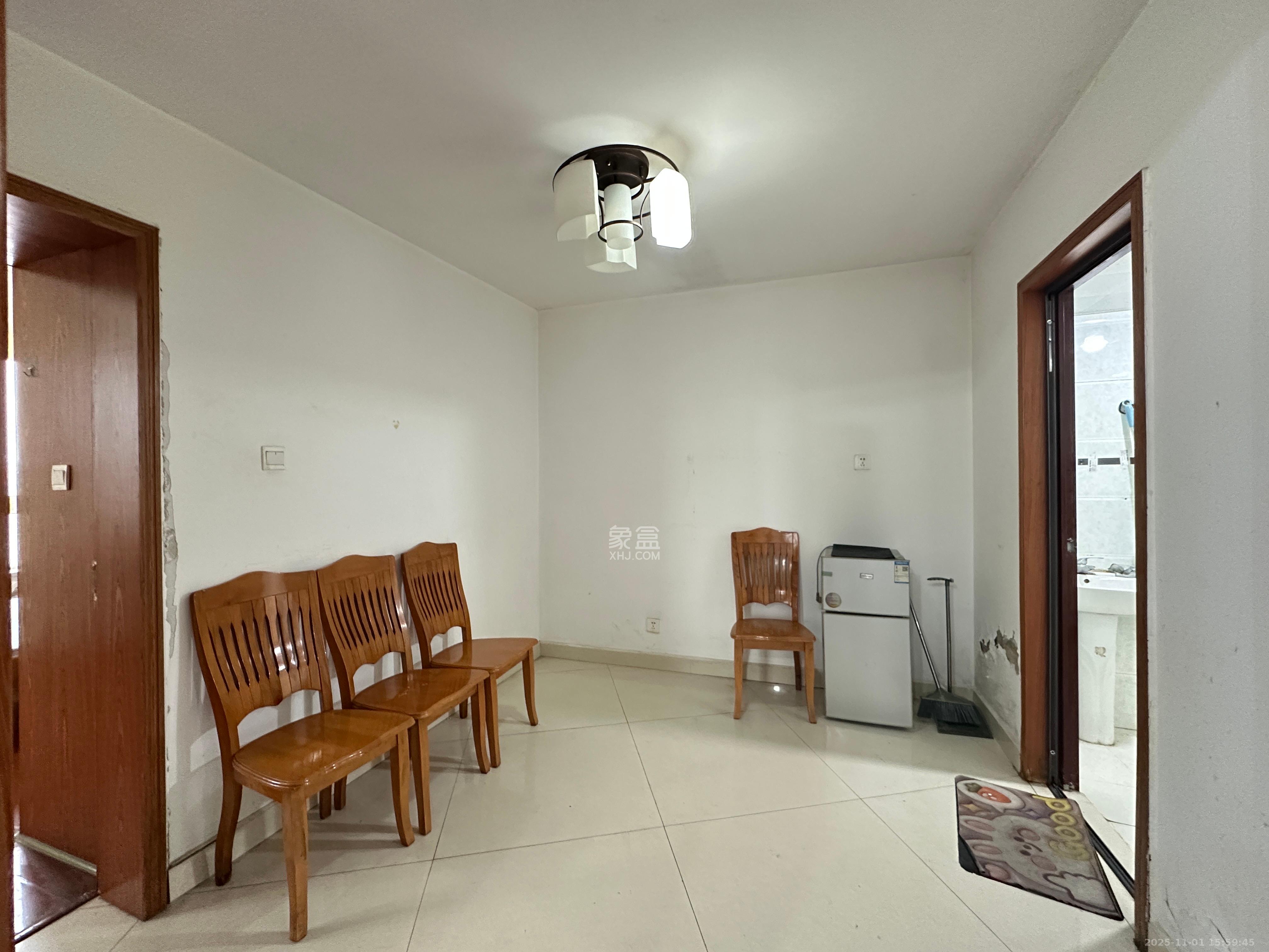 爱琴海岸  2室2厅1卫    1400.0元/月室内图