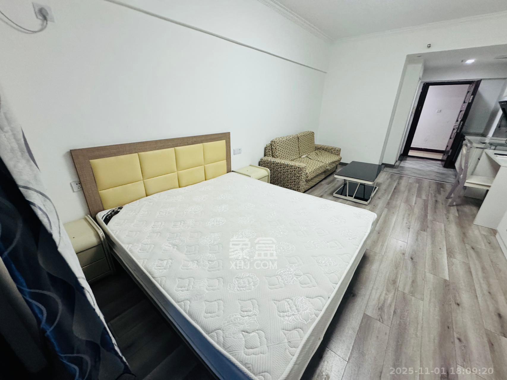 创世纪广场  1室1厅1卫    1200.0元/月室内图