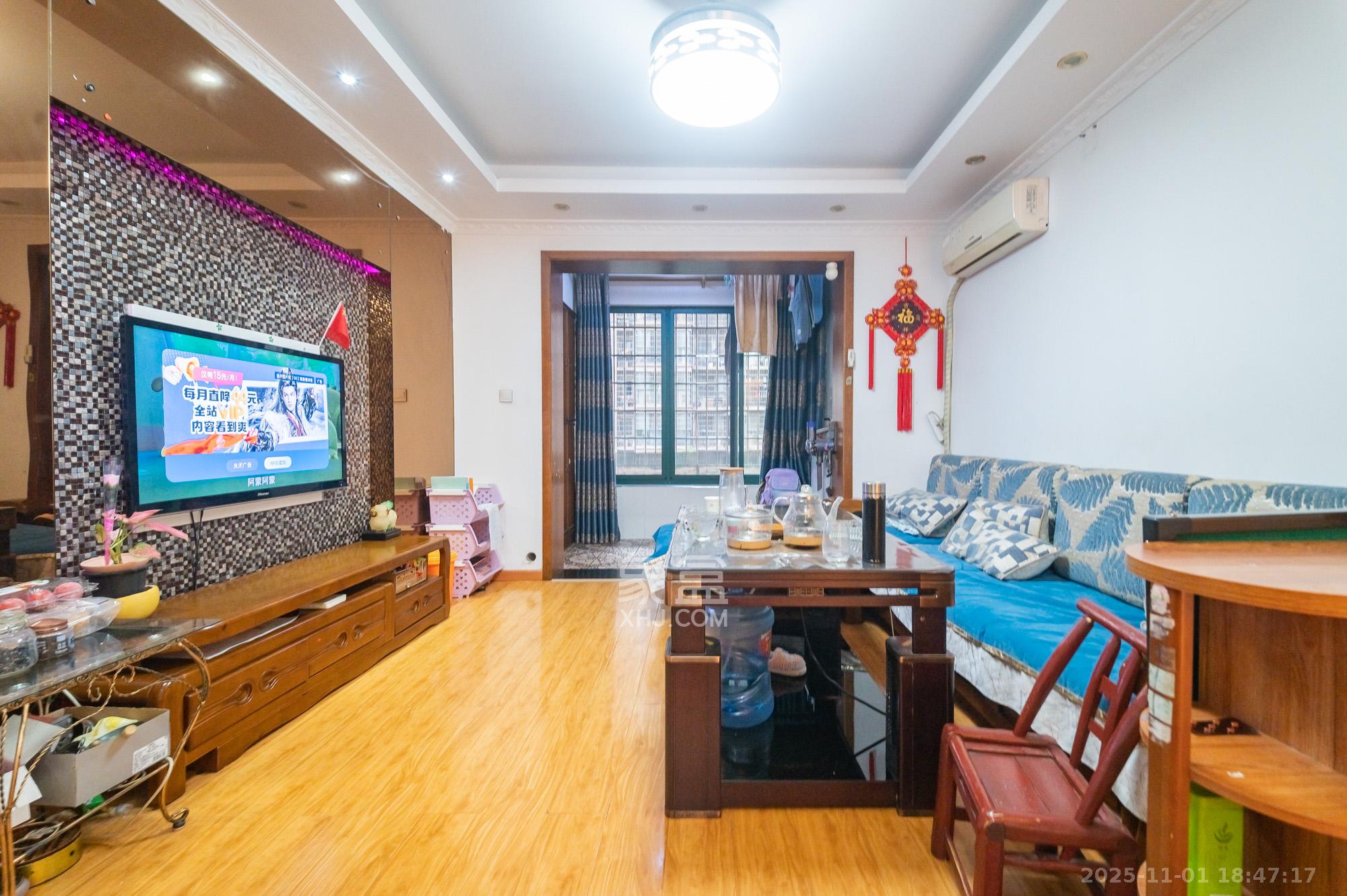 筑梦佳园 3室2厅1卫 59.8万 筑梦佳园 3室2厅1卫 59.8万客厅