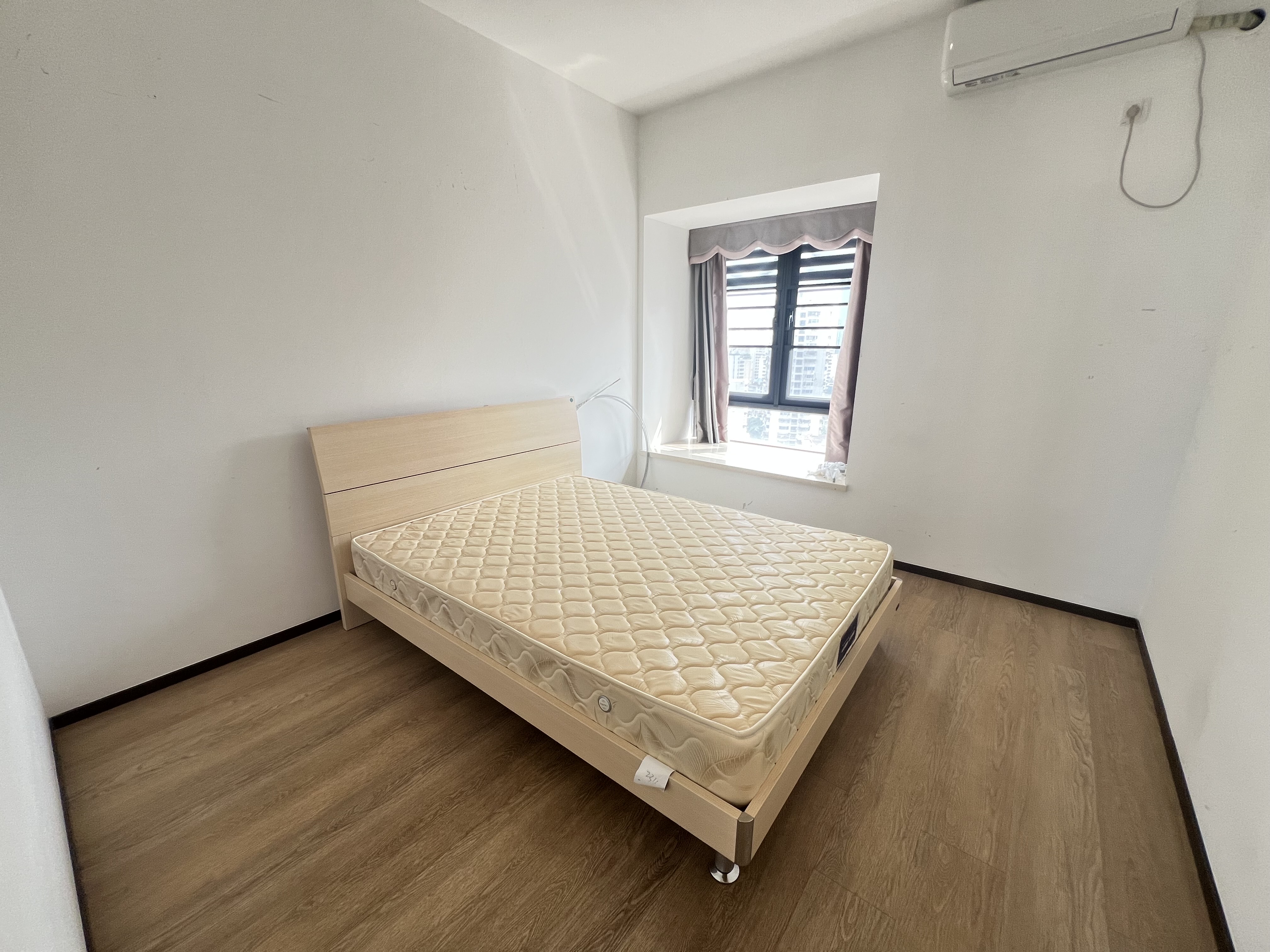 华润中心二期东悦府  4室2厅2卫    10000.0元/月室内图