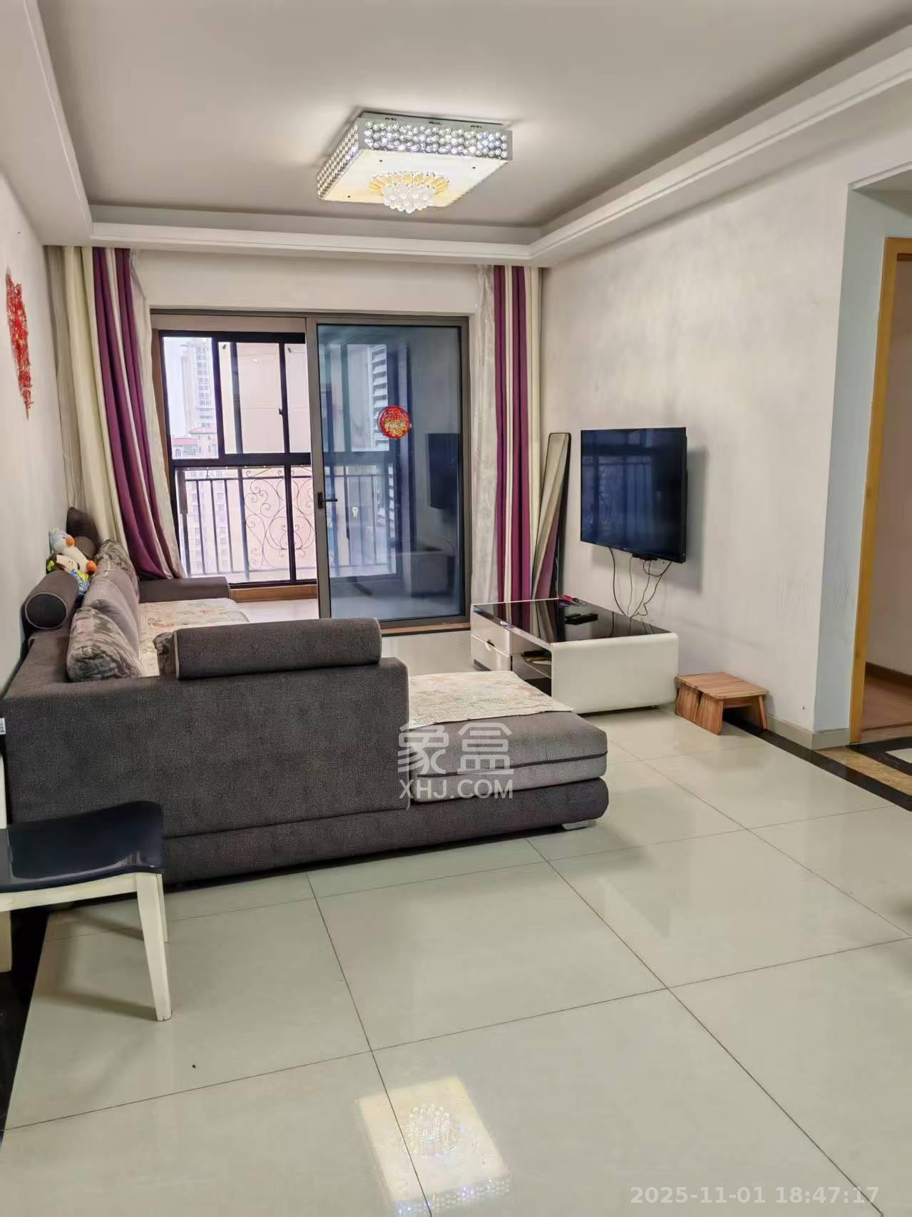 珠江郦城薰衣道 3室2厅1卫 2200.0元/月 珠江郦城薰衣道 3室2厅1卫 2200.0元/月室内图