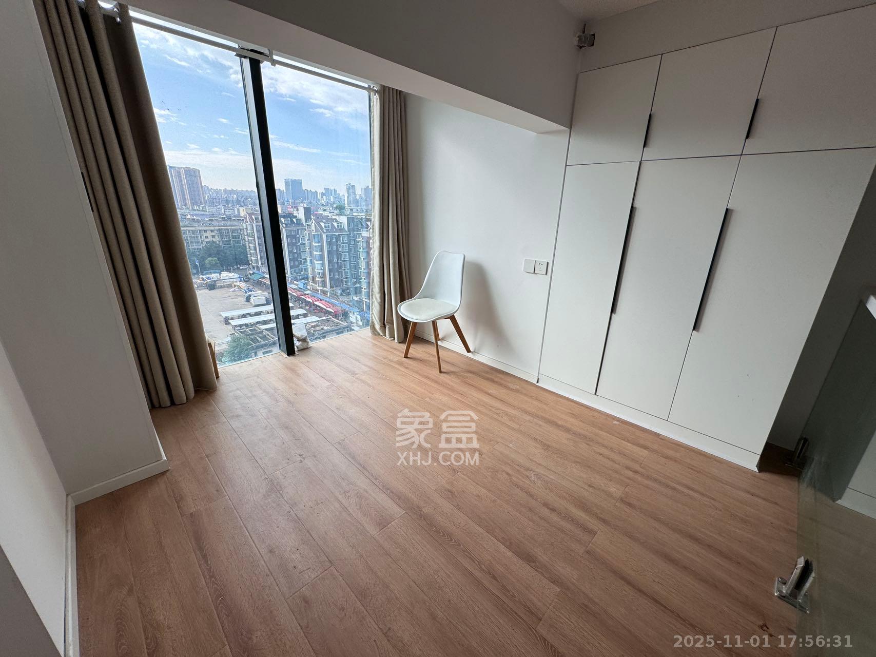 东盈商业广场（华泉城市广场）  2室1厅1卫    2400.0元/月室内图