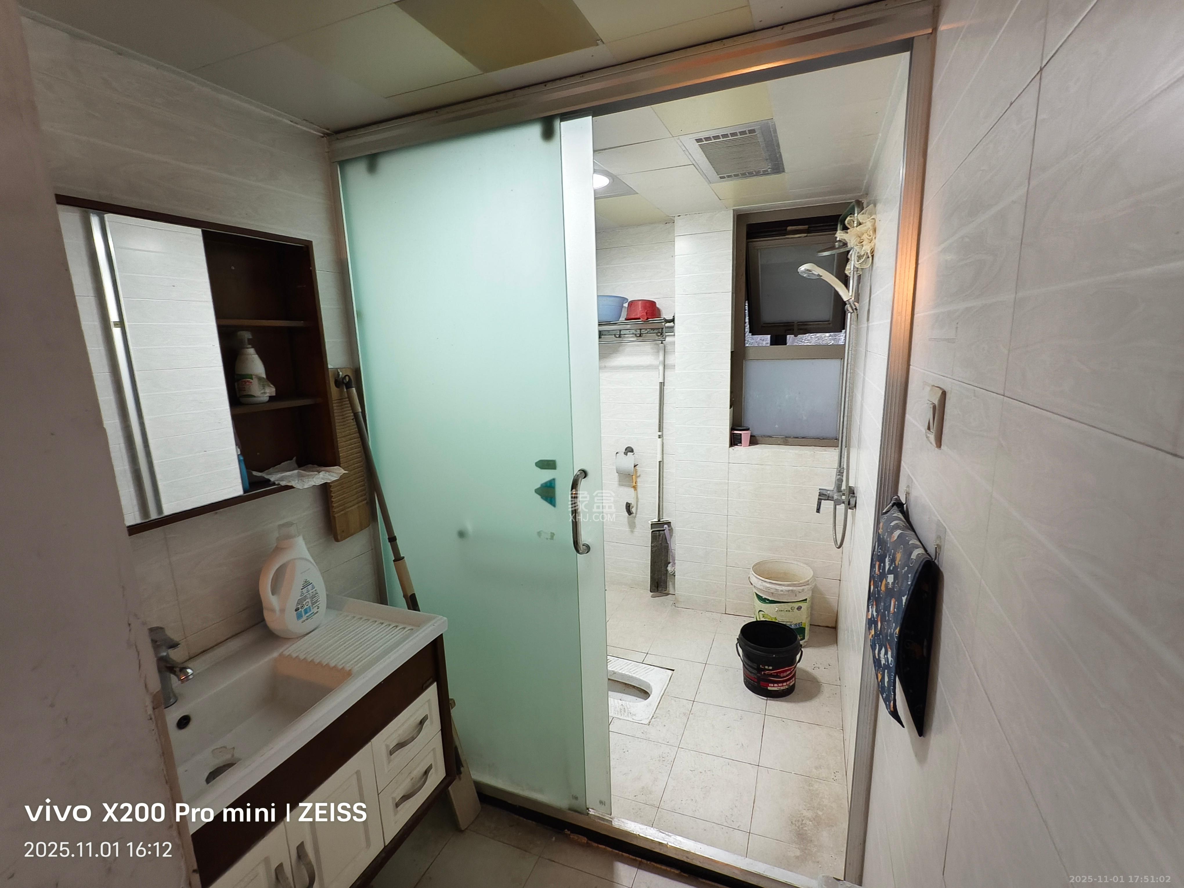 怡海星城 3室2厅1卫 1900.0元/月 怡海星城 3室2厅1卫 1900.0元/月室内图