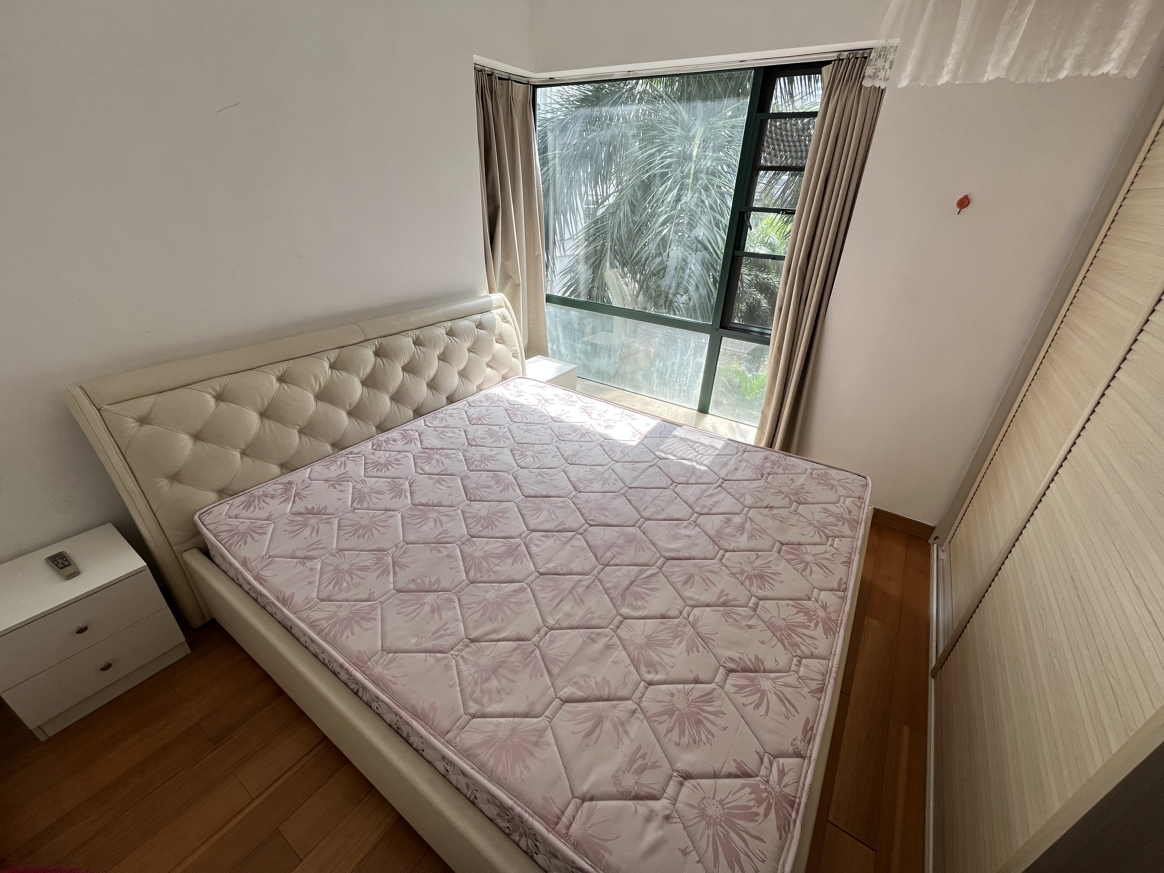 御景峰 2室1厅1卫 118.0万 御景峰 2室1厅1卫 118.0万客厅