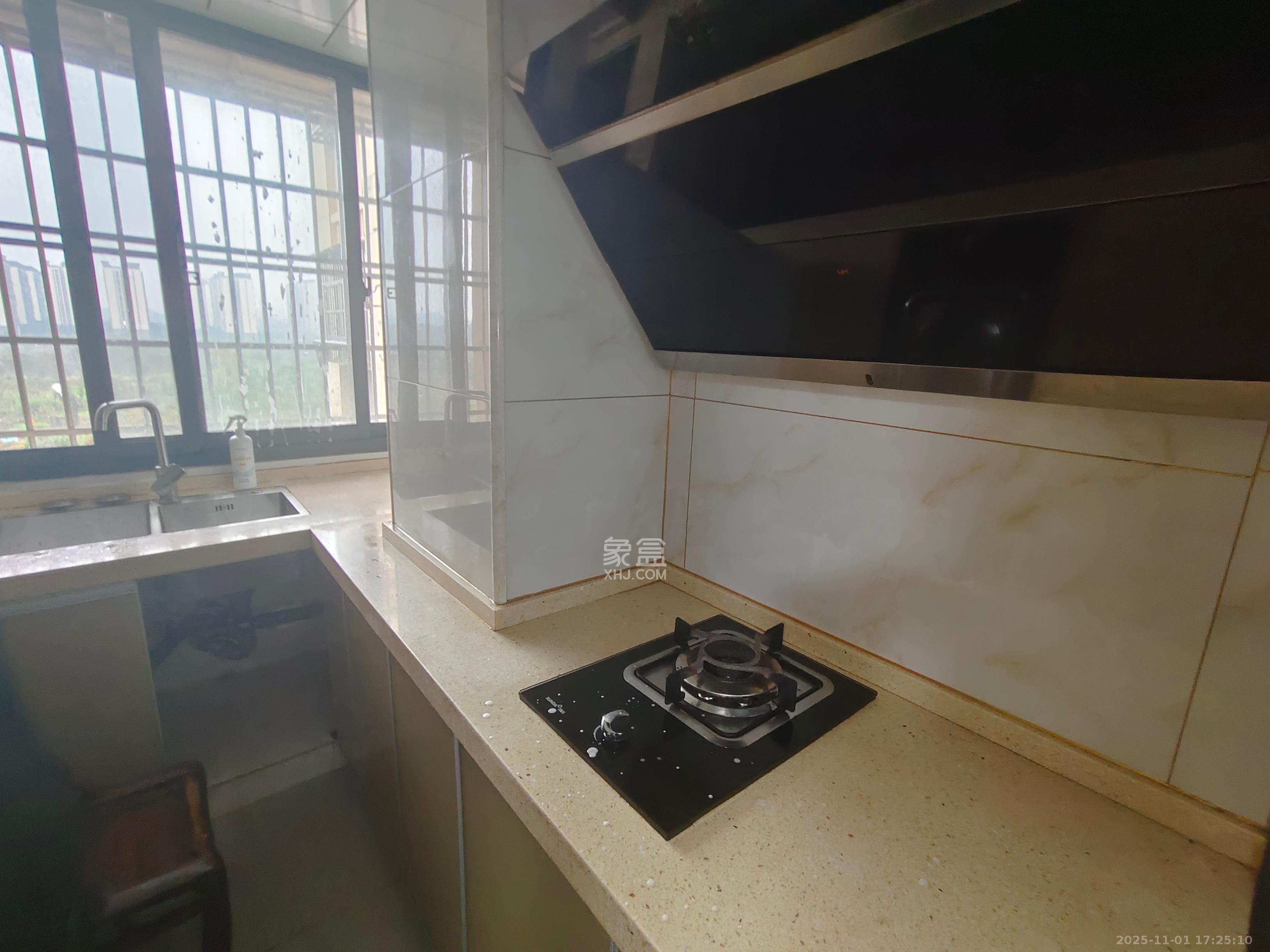 和康园小区  1室1厅1卫    1350.0元/月 和康园小区  1室1厅1卫    1350.0元/月室内图