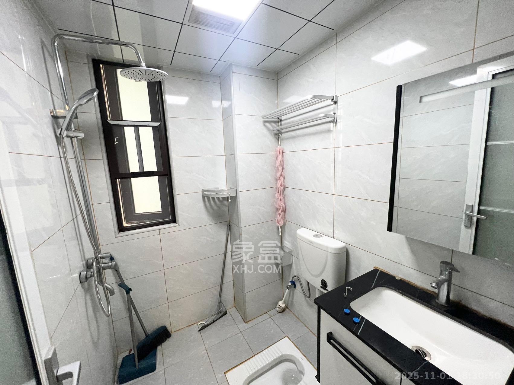 东合新苑 2室2厅1卫 2100.0元/月 东合新苑 2室2厅1卫 2100.0元/月室内图