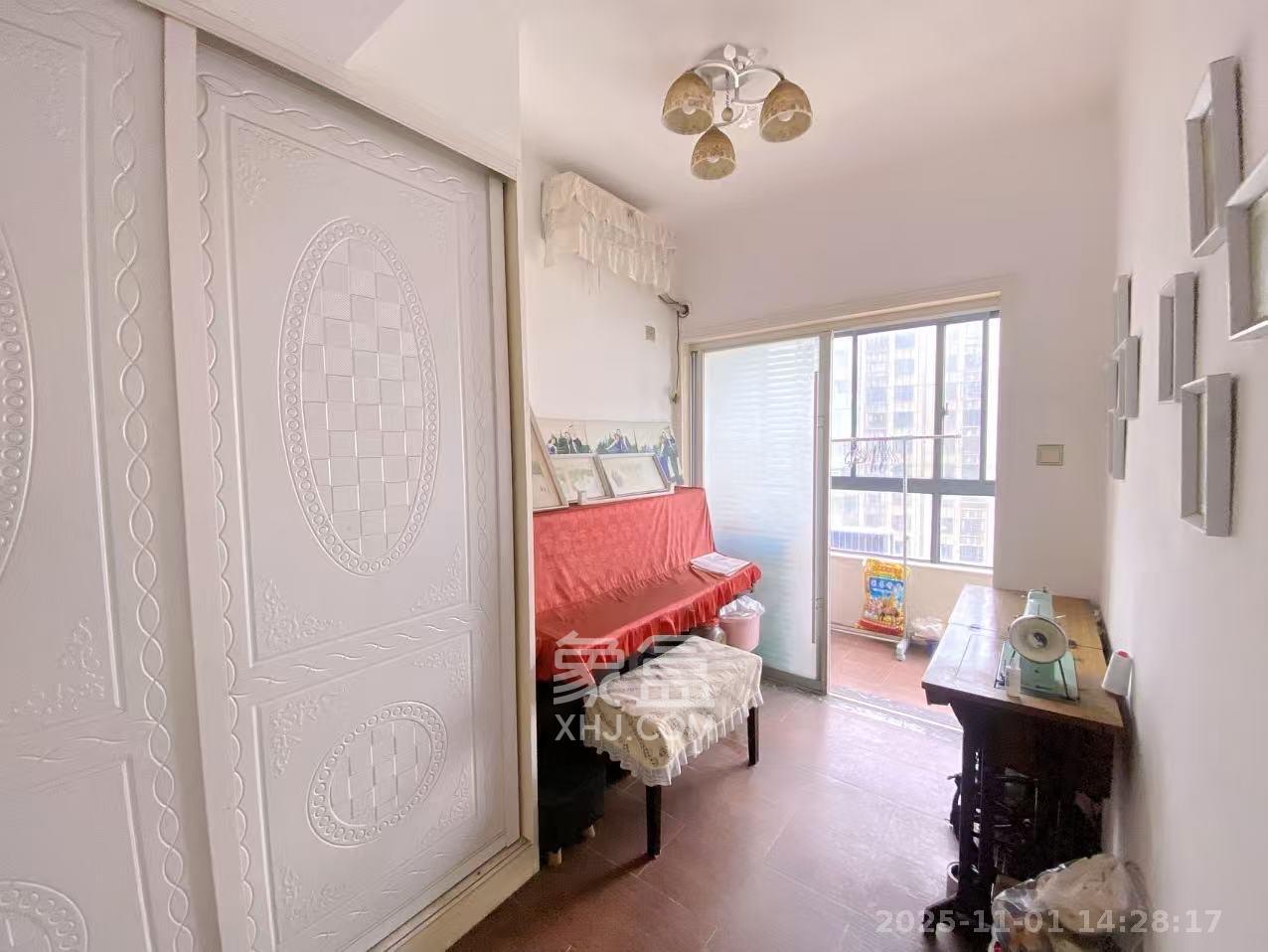 长房时代城  4室2厅2卫    4800.0元/月室内图