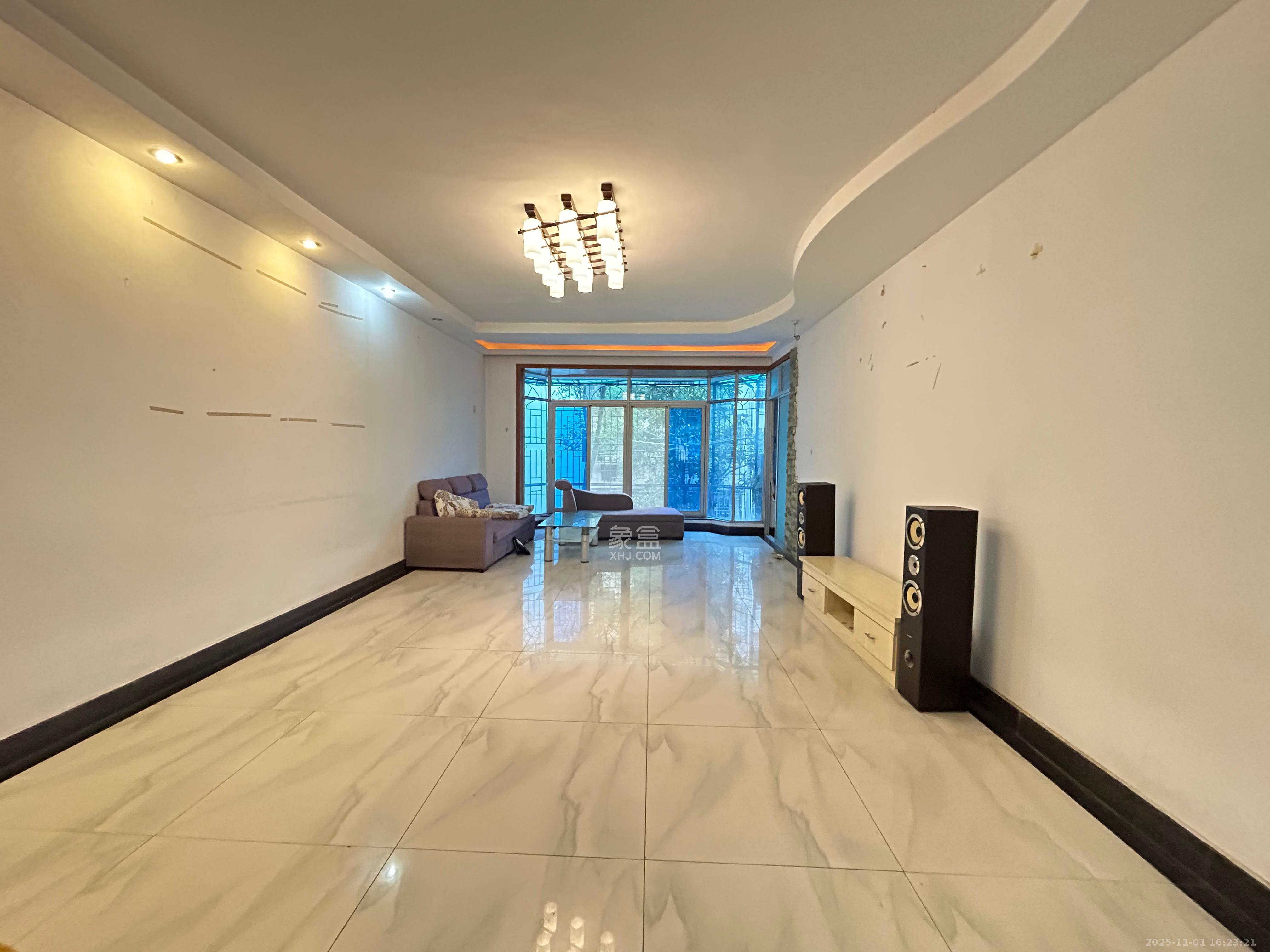 创远花园  4室2厅2卫    3600.0元/月 创远花园  4室2厅2卫    3600.0元/月户型图