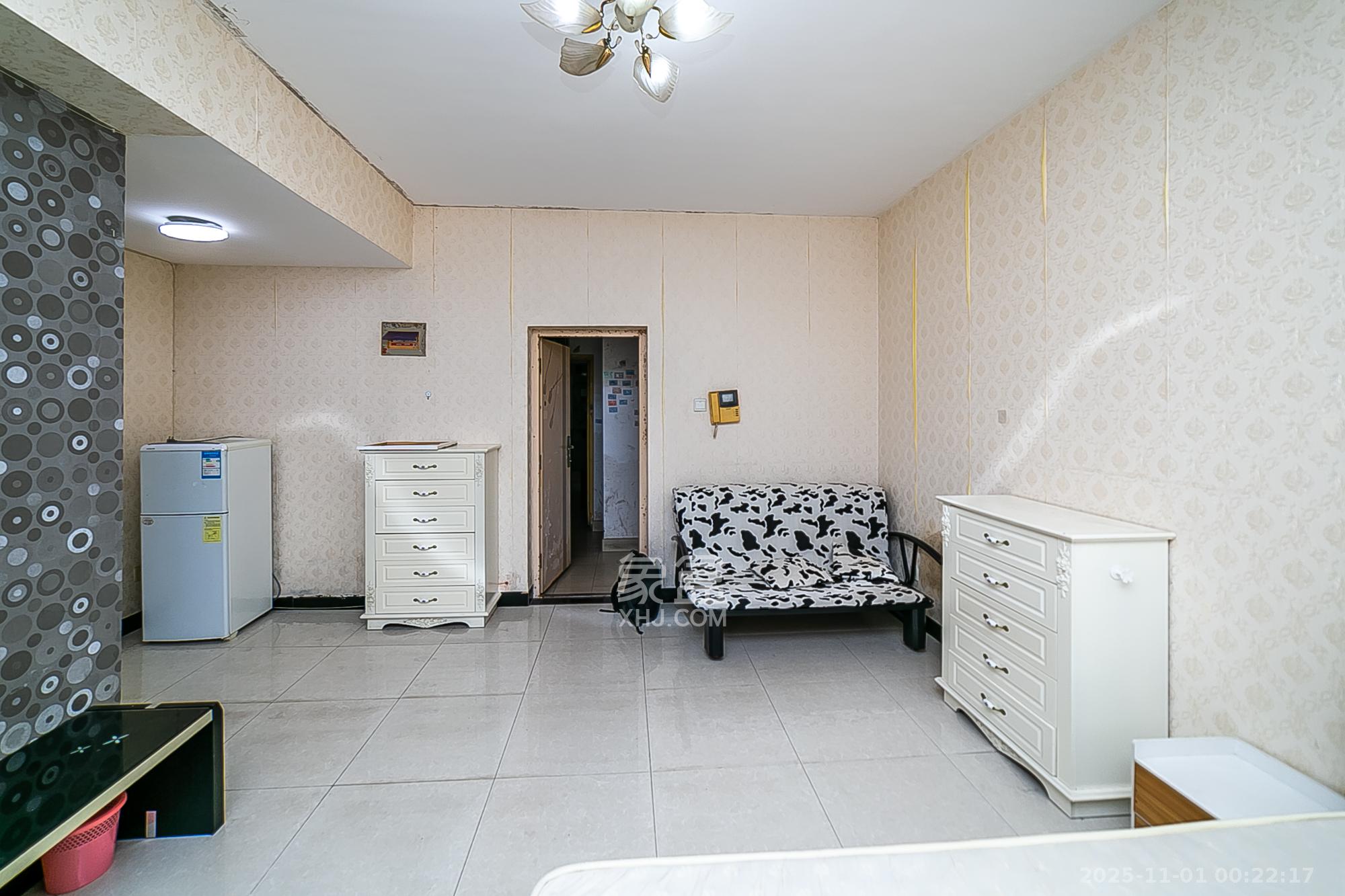 欧园  1室1厅1卫    35.0万卧室