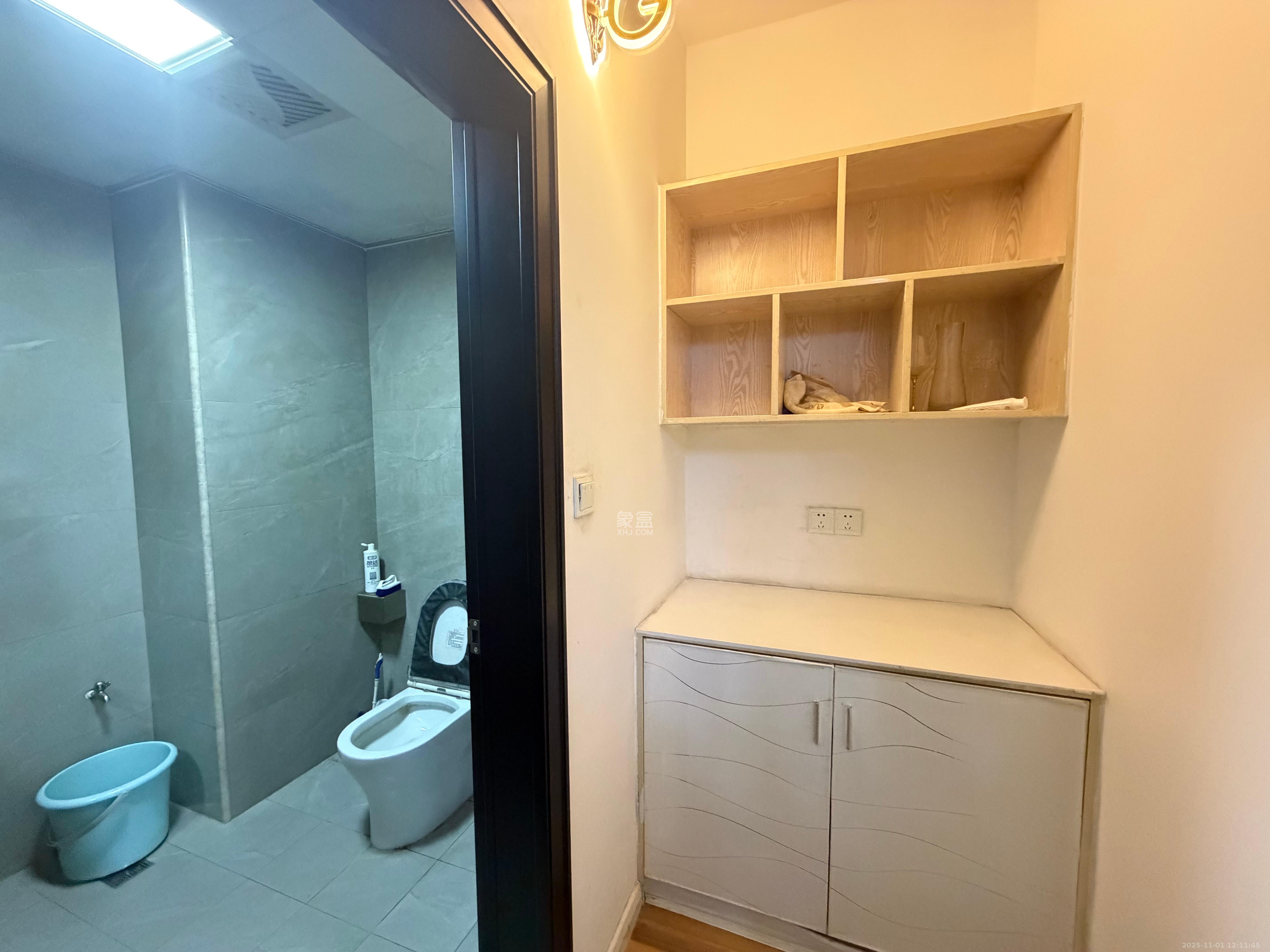 德思勤城市广场（宝格丽公寓）  1室1厅1卫    1800.0元/月室内图