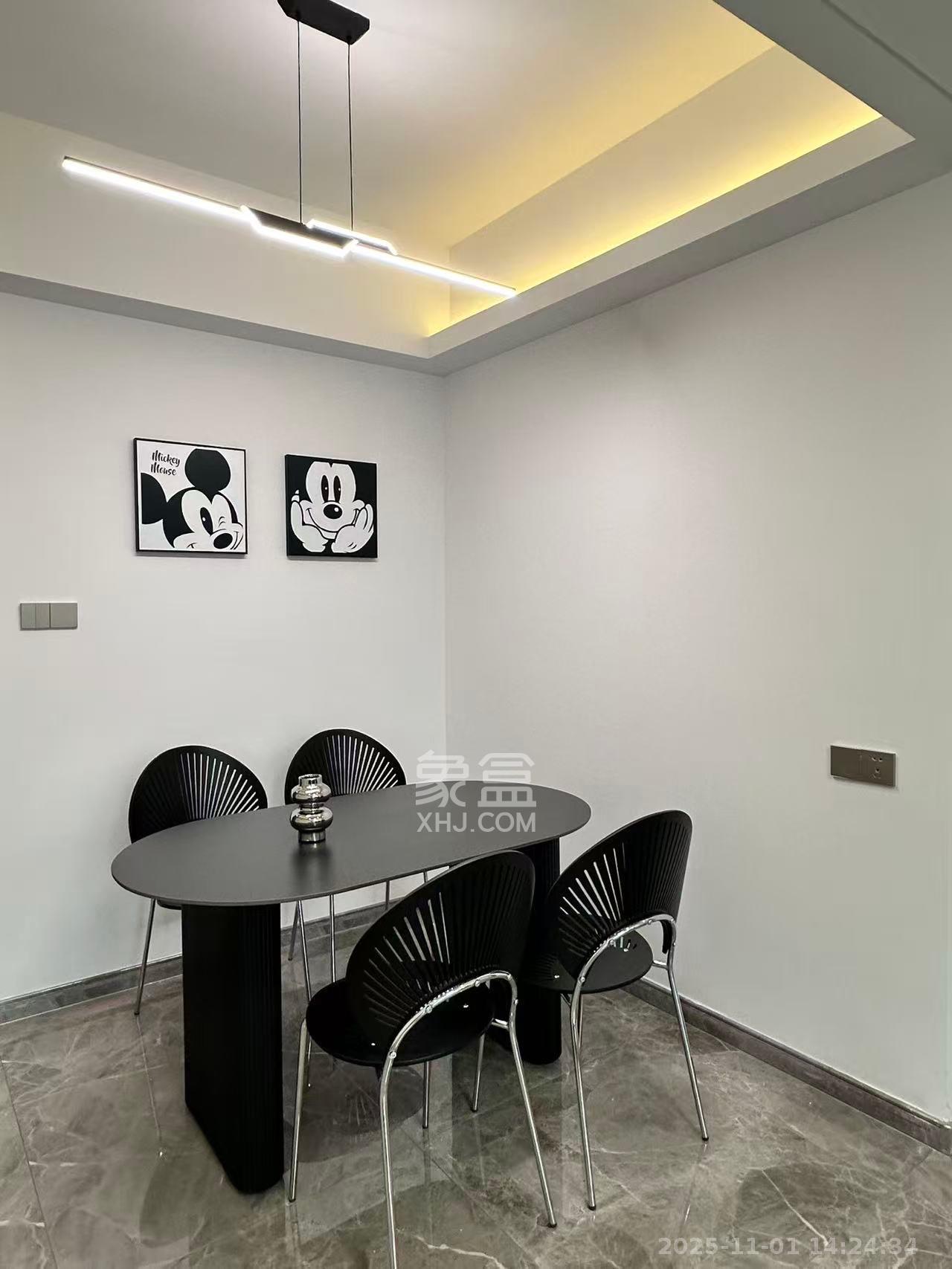 梅溪枫林 3室2厅2卫 3500.0元/月 梅溪枫林 3室2厅2卫 3500.0元/月室内图