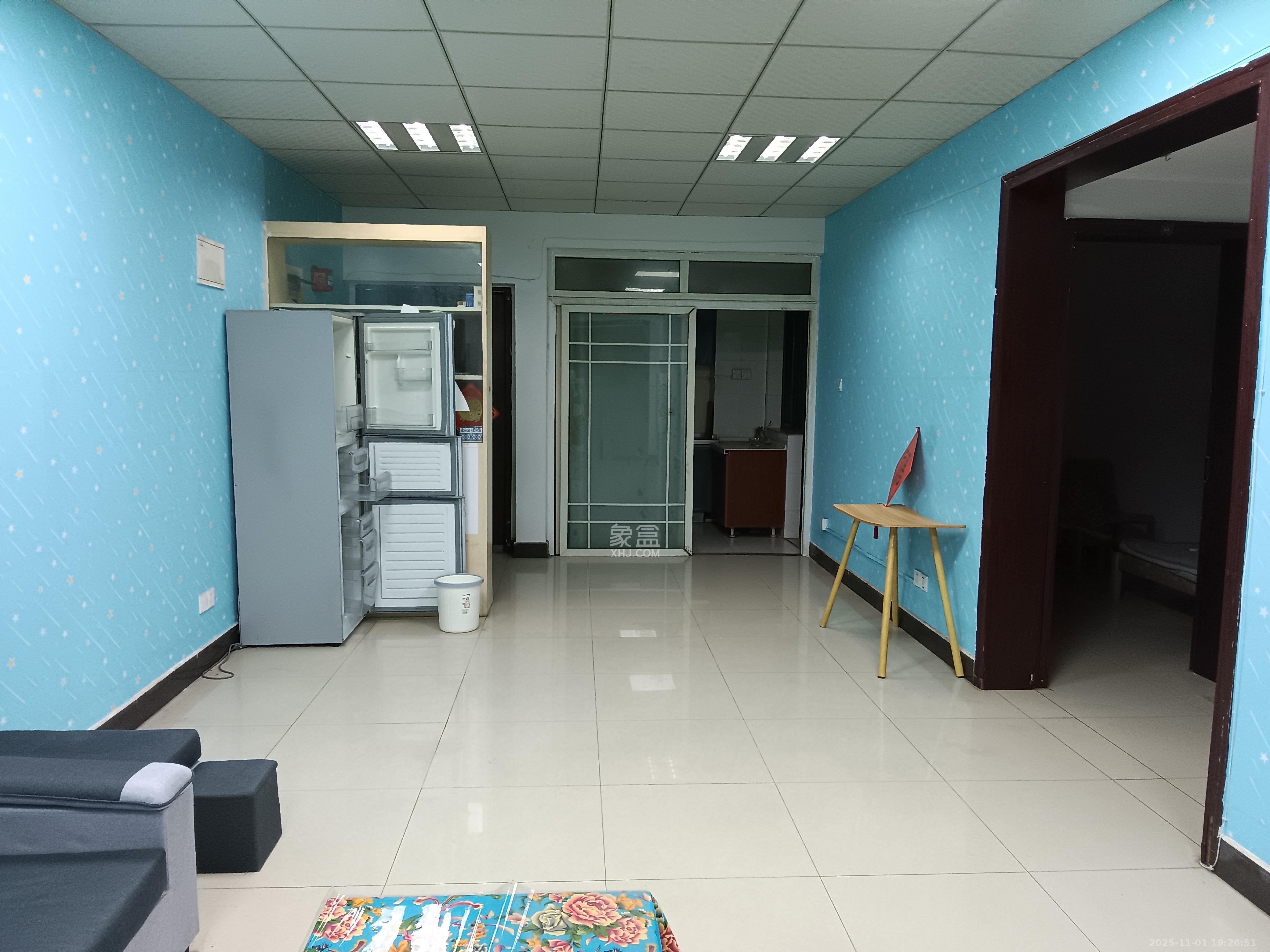 通泰梅岭苑  2室2厅1卫    2400.0元/月室内图