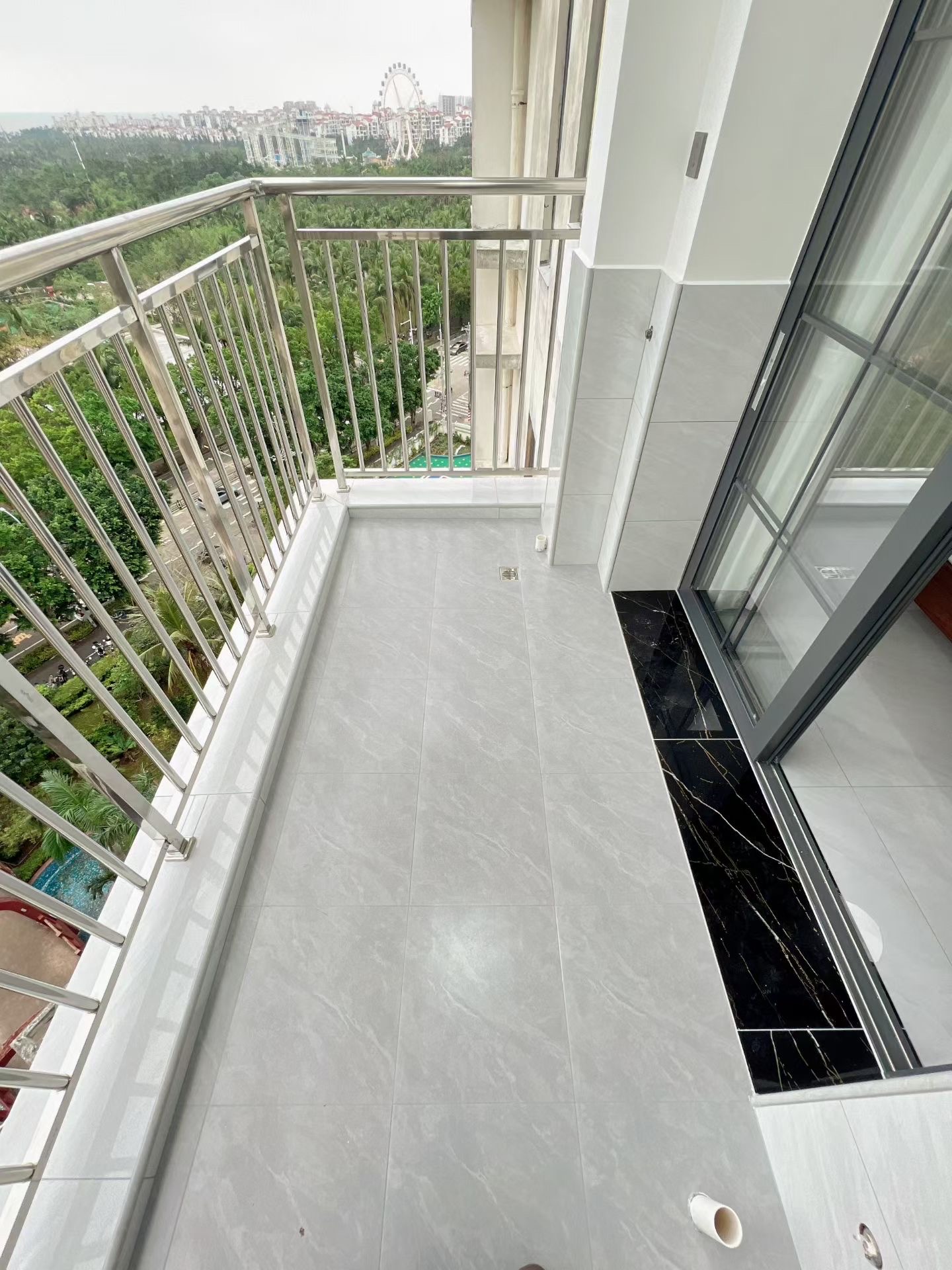 花开四季连锁酒店  2室2厅1卫    88.0万