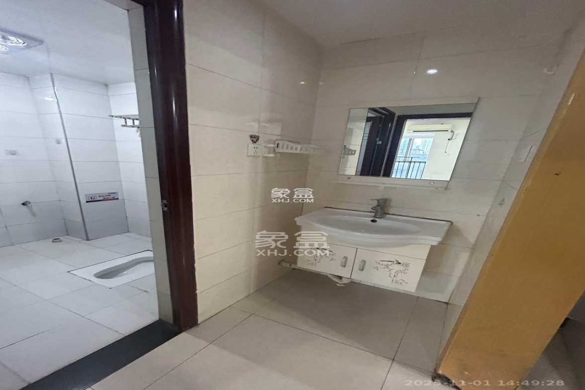 五一中央领御 3室1厅1卫 3500.0元/月 五一中央领御 3室1厅1卫 3500.0元/月室内图