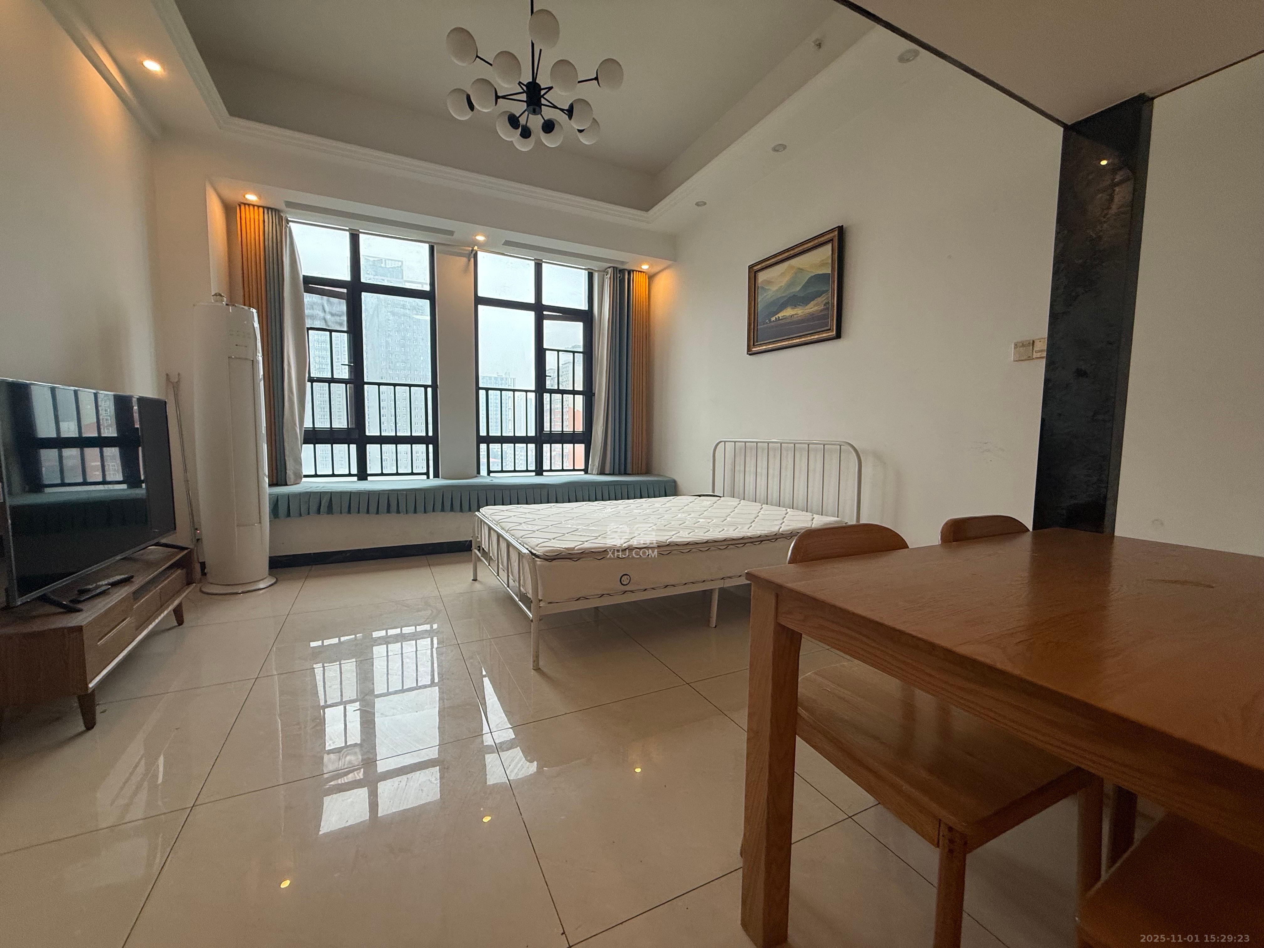 荣悦台  1室1厅1卫    2000.0元/月 荣悦台  1室1厅1卫    2000.0元/月室内图