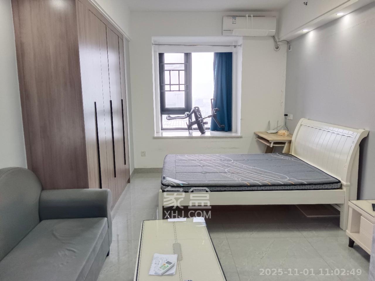 保利麓谷林语I区  1室1厅1卫    1600.0元/月室内图