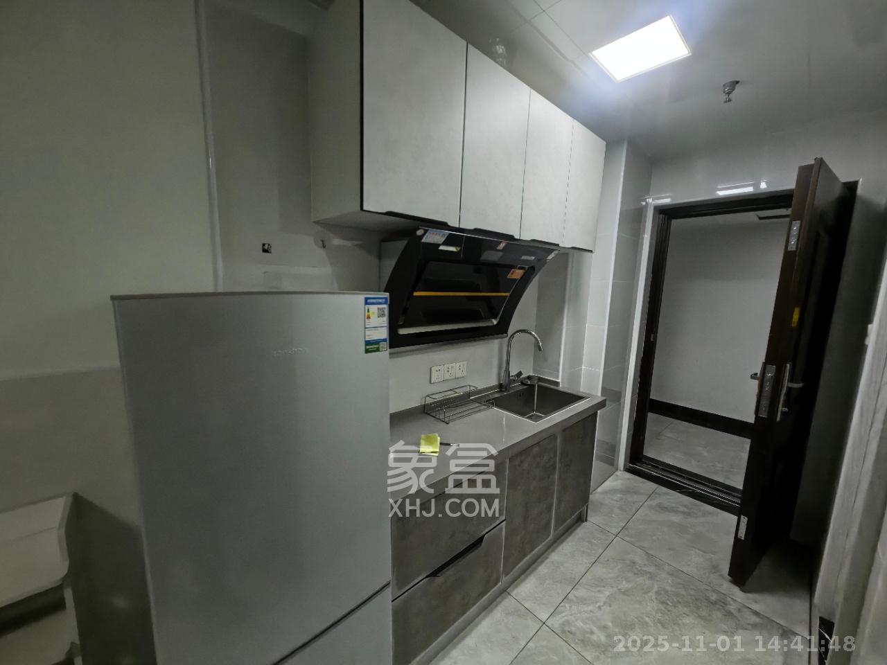 裕天国际商汇中心 1室1厅1卫 1200.0元/月 裕天国际商汇中心 1室1厅1卫 1200.0元/月室内图