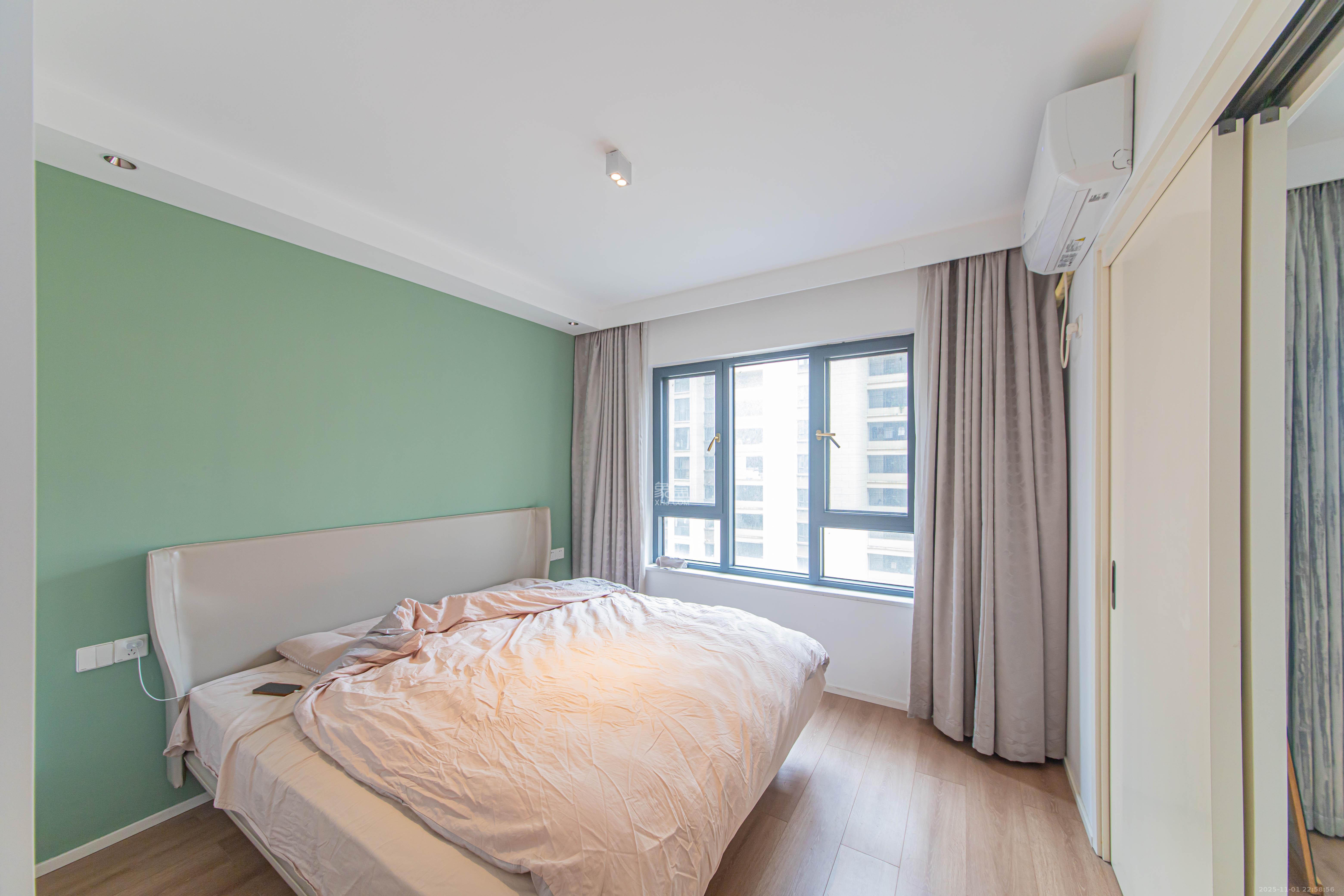 北辰中央公园DF区  3室2厅2卫    123.0万卧室