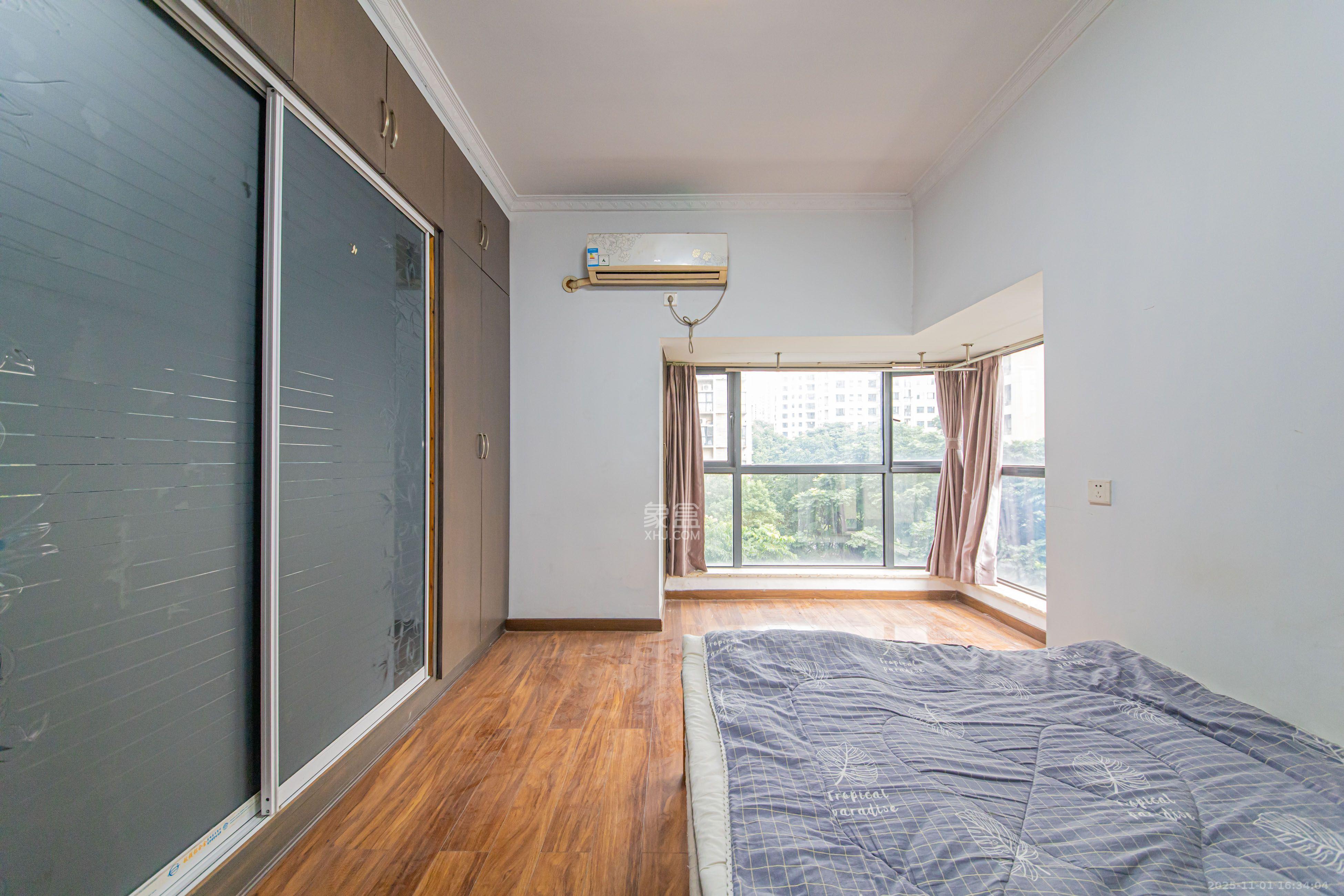 长盛岚庭  3室2厅1卫    2300.0元/月室内图