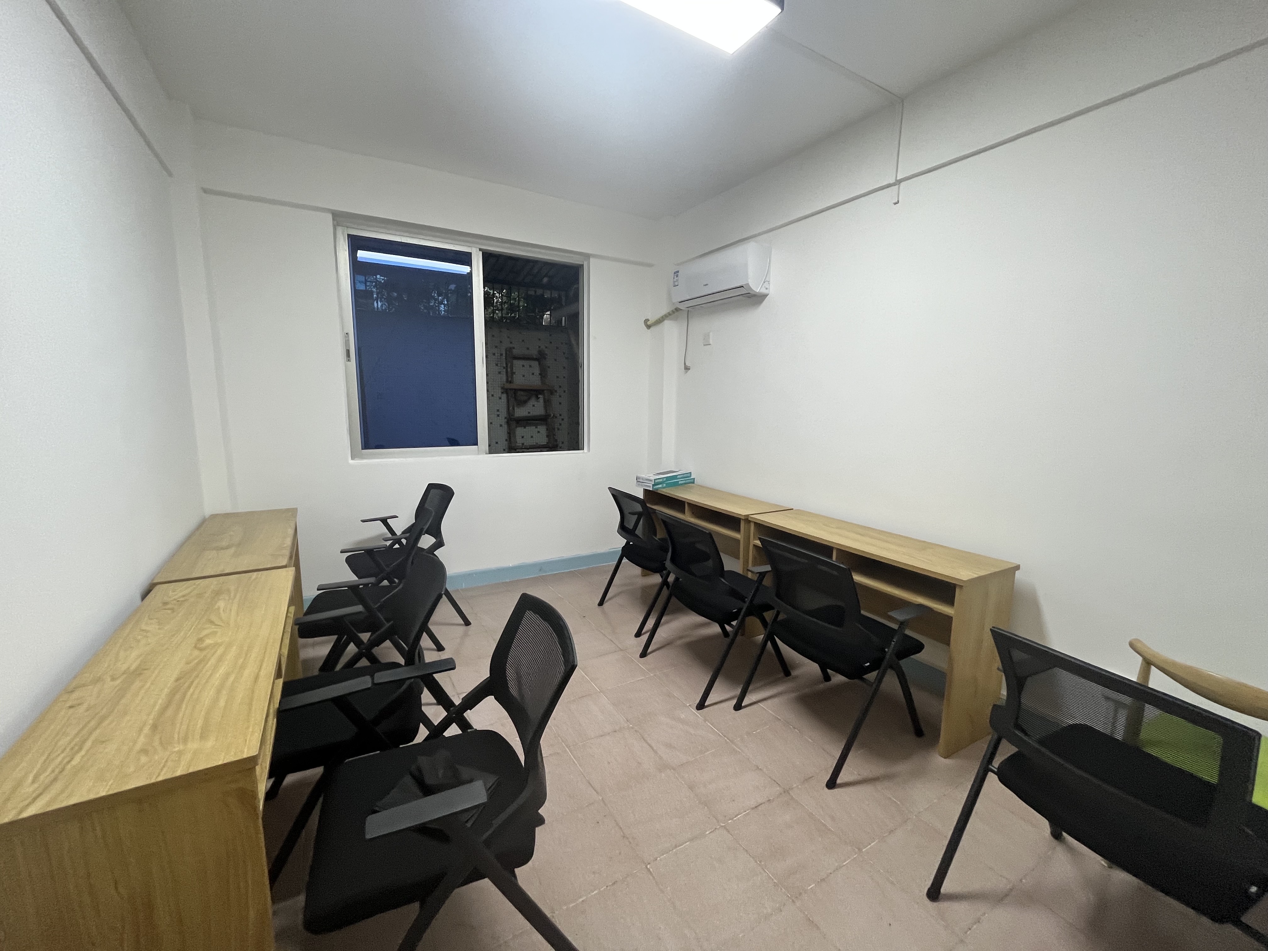 海景湾花园 3室2厅2卫 2100.0元/月 海景湾花园 3室2厅2卫 2100.0元/月室内图