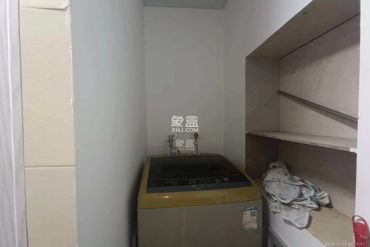 砂子塘社区 1室1厅1卫 1200.0元/月 砂子塘社区 1室1厅1卫 1200.0元/月室内图