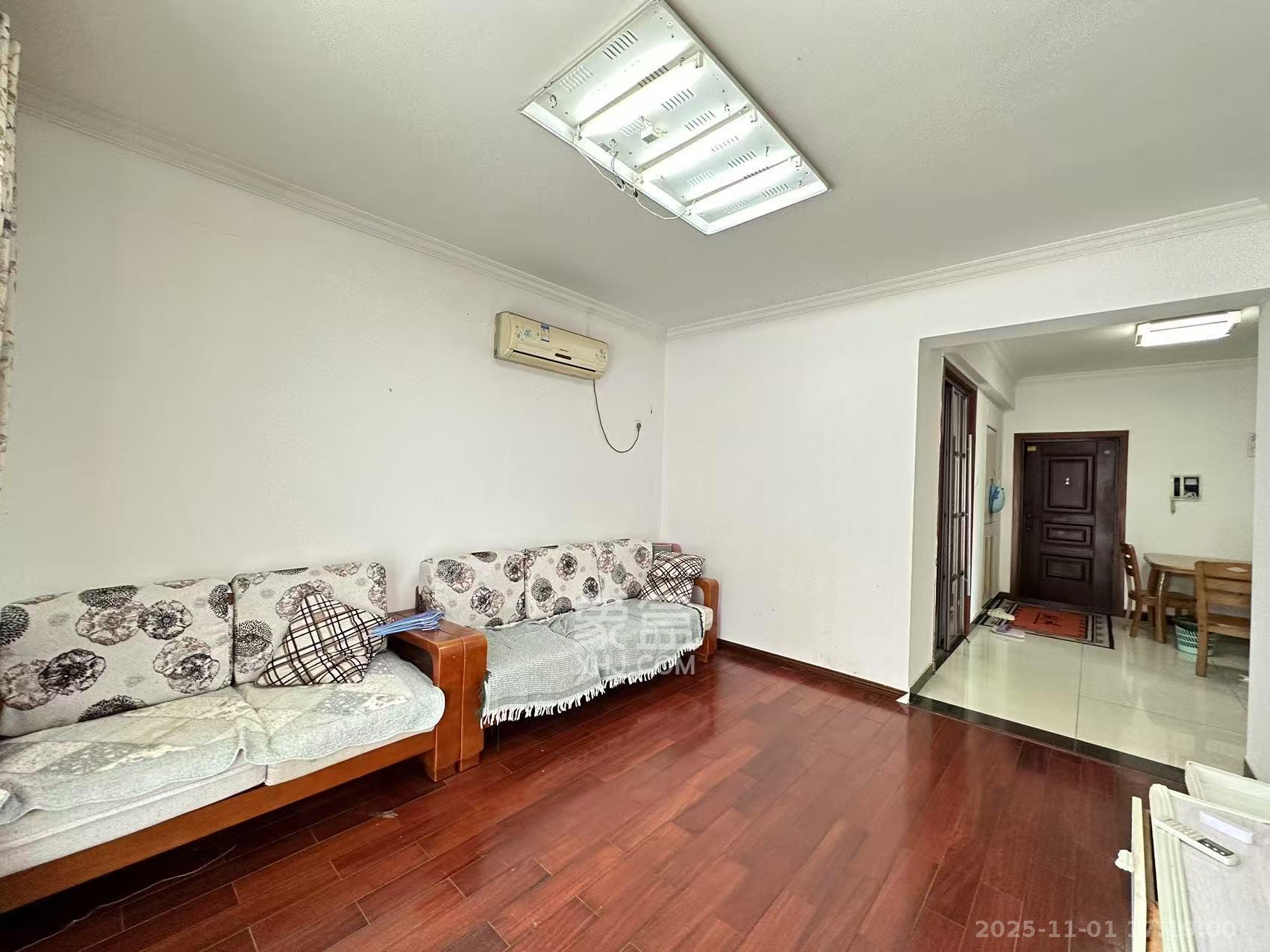 百纳广场（百纳公寓）  3室2厅1卫    2600.0元/月室内图