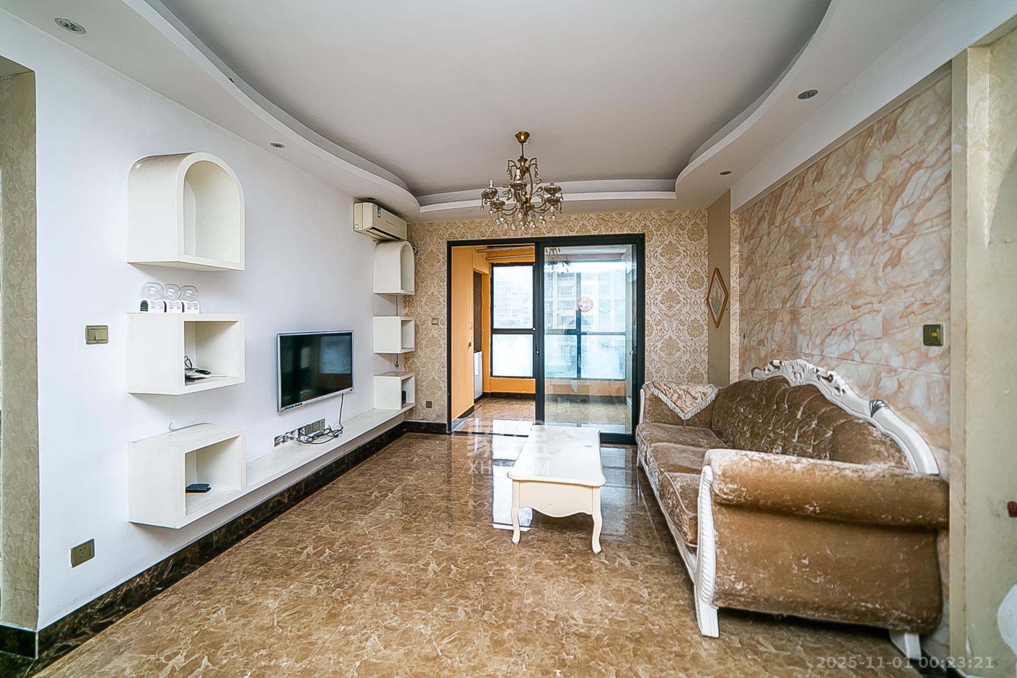 建发汇金国际  2室2厅1卫    108.0万