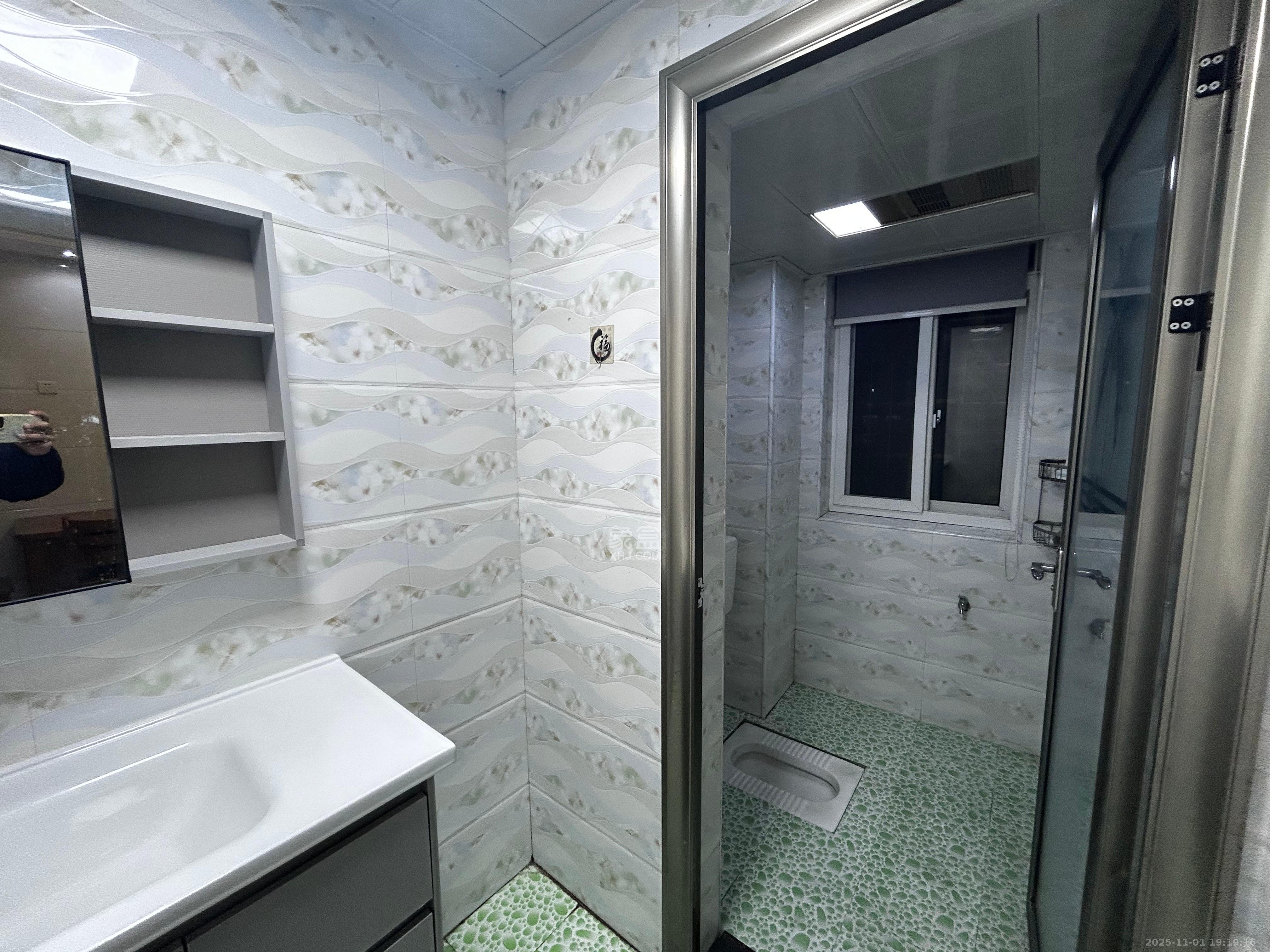 黎郡新宇太和园  3室2厅2卫    1900.0元/月室内图