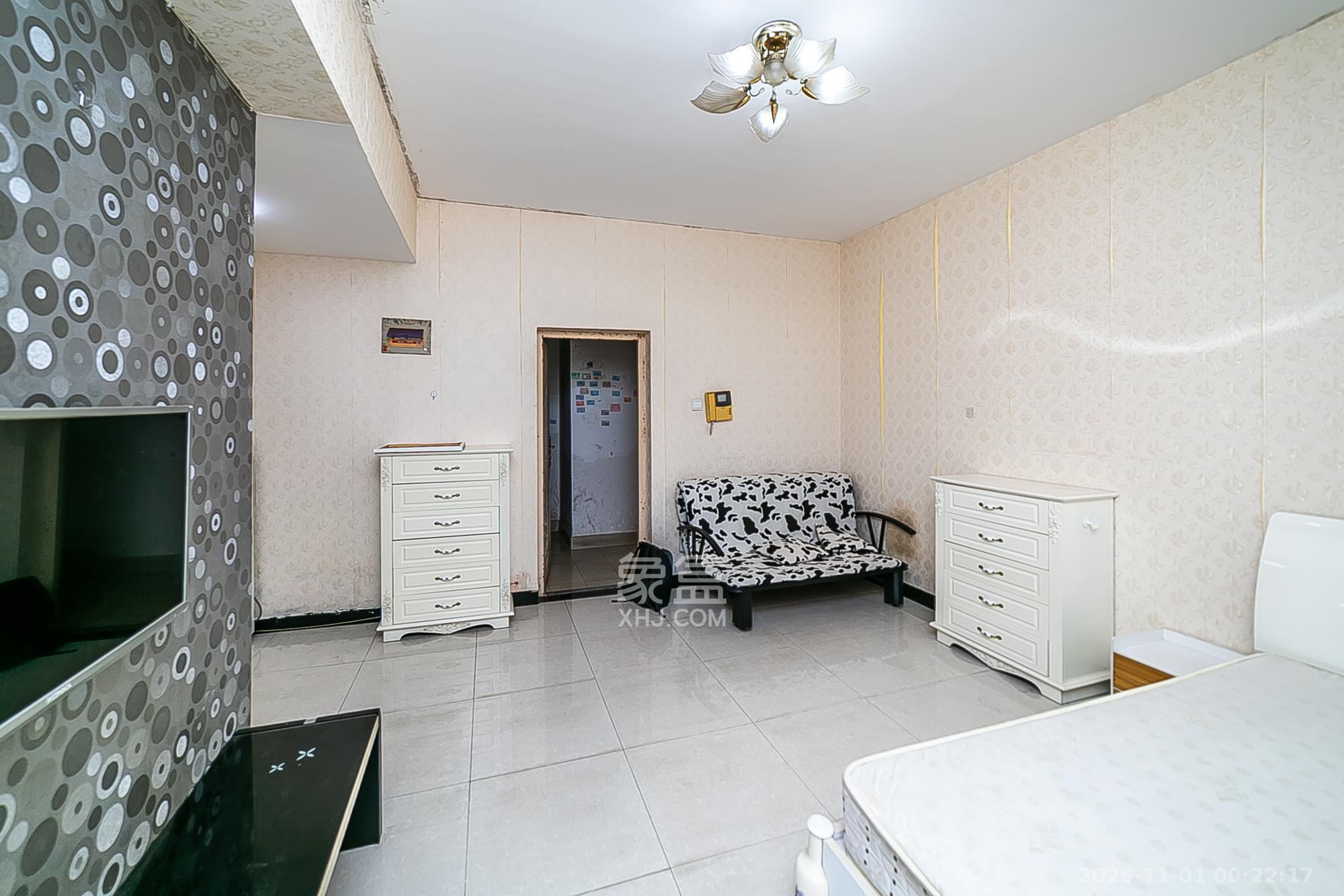 欧园  1室1厅1卫    35.0万卧室