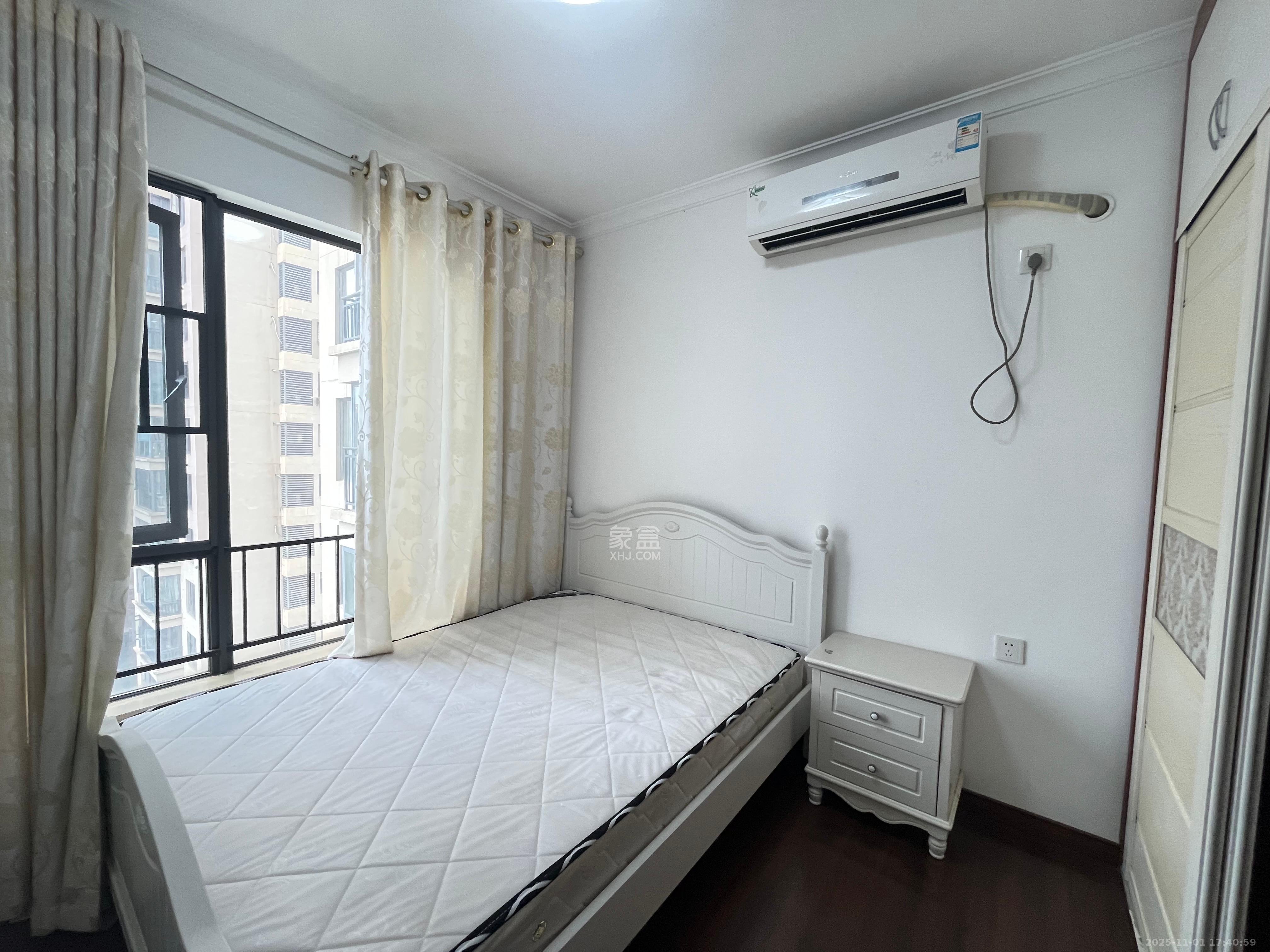 万科白鹭郡  3室2厅1卫    2600.0元/月室内图