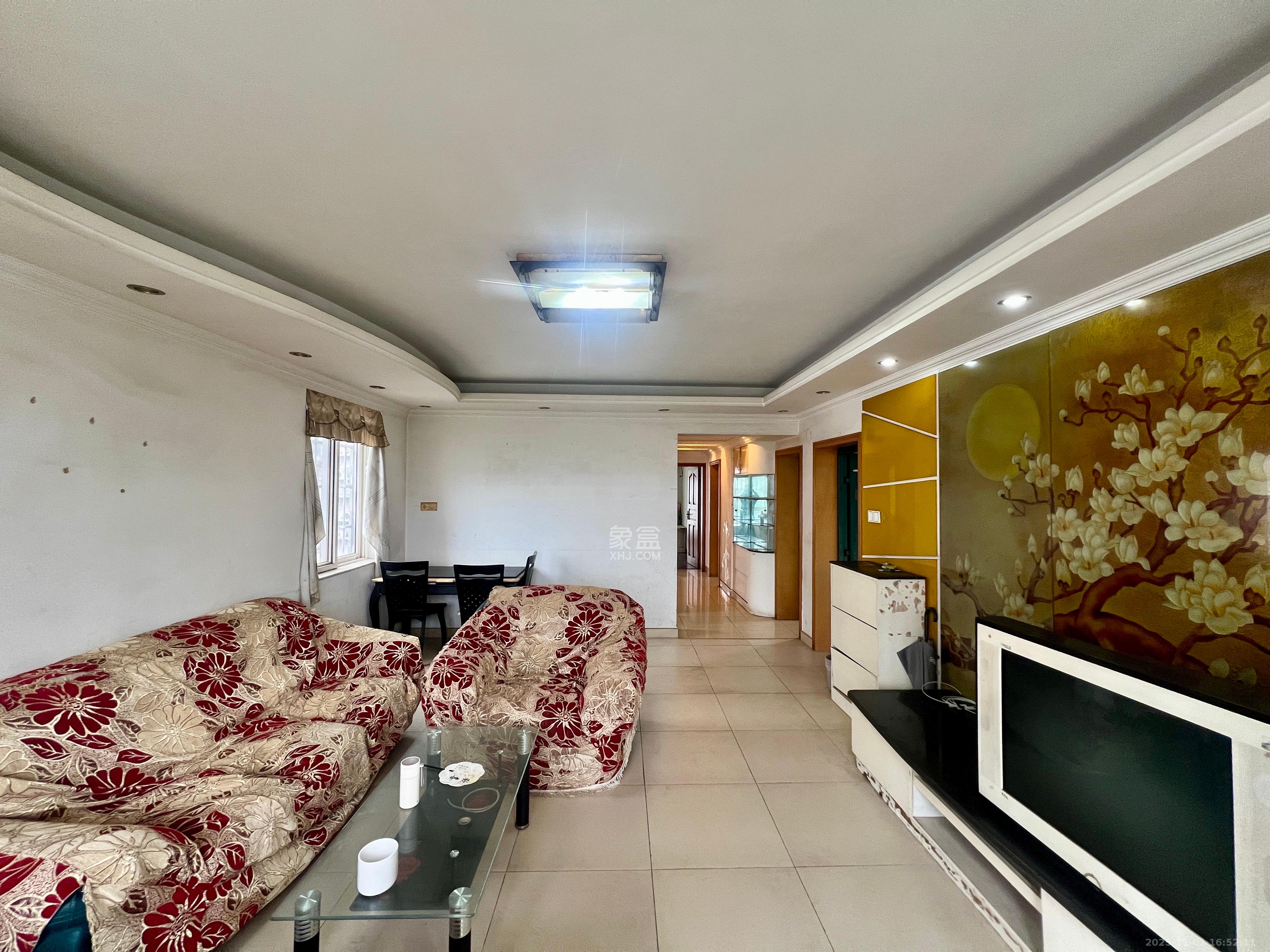 融城花苑 3室2厅2卫 1550.0元/月 融城花苑 3室2厅2卫 1550.0元/月室内图