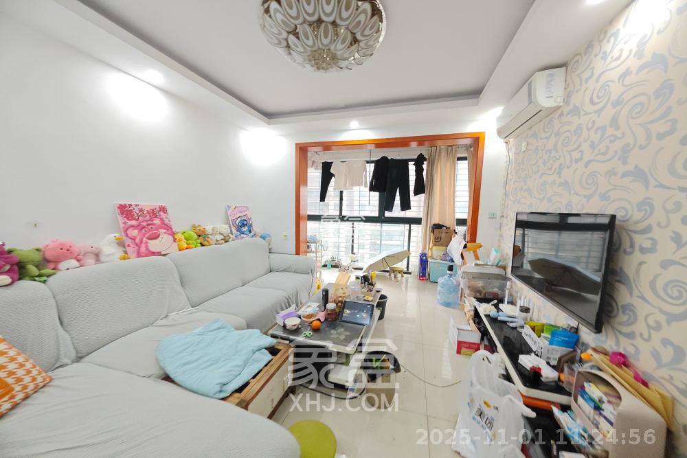 尊邸华庭  1室2厅1卫    2500.0元/月室内图