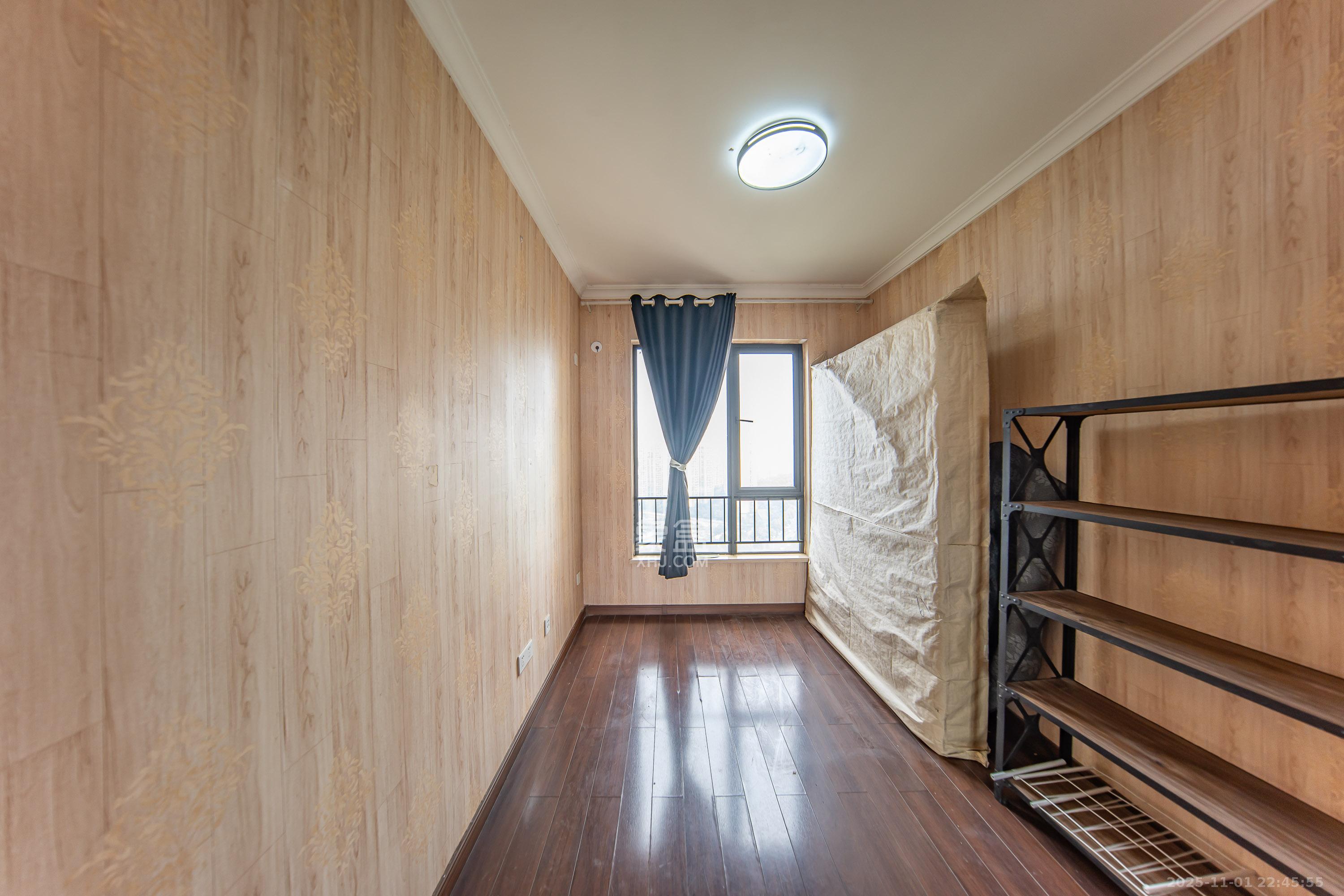 万科白鹭郡 4室2厅2卫 136.0万 万科白鹭郡 4室2厅2卫 136.0万卧室