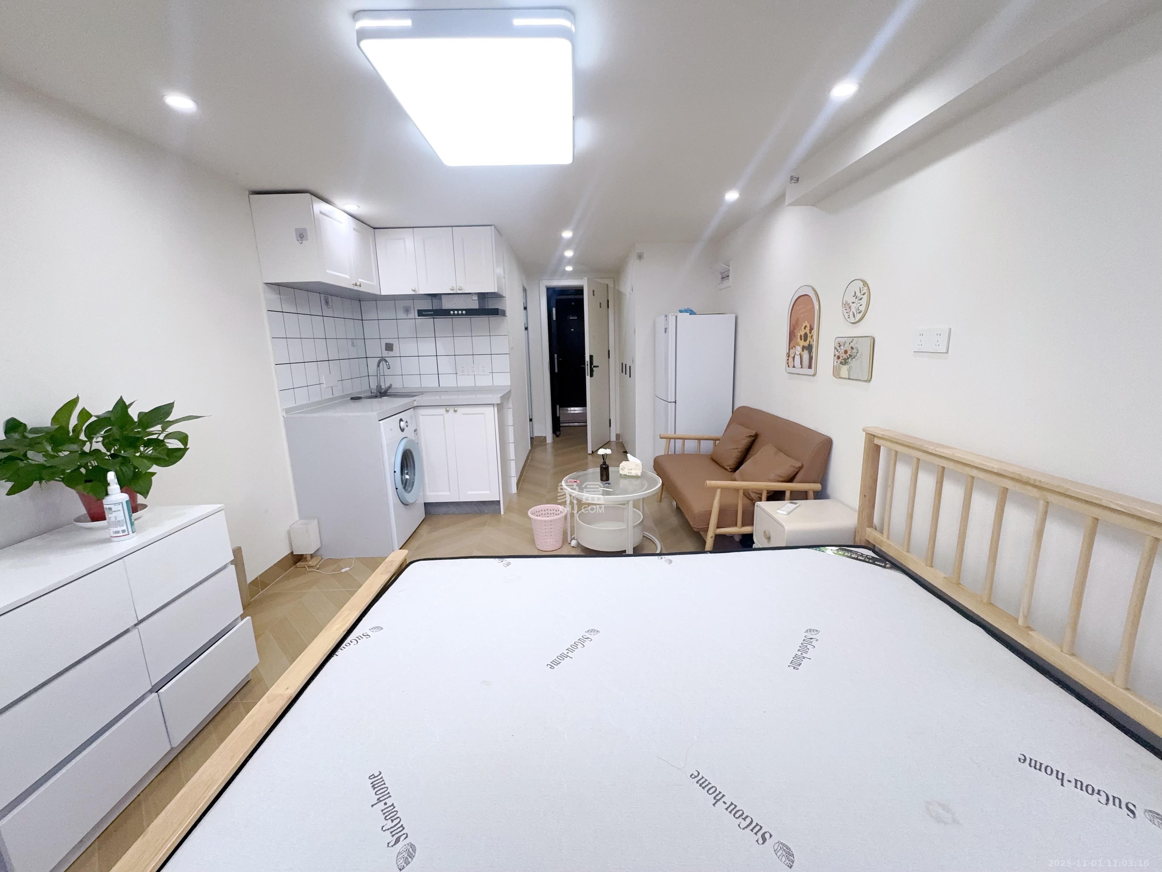 清控湖山雅居北区 1室1厅1卫 1100.0元/月 清控湖山雅居北区 1室1厅1卫 1100.0元/月室内图