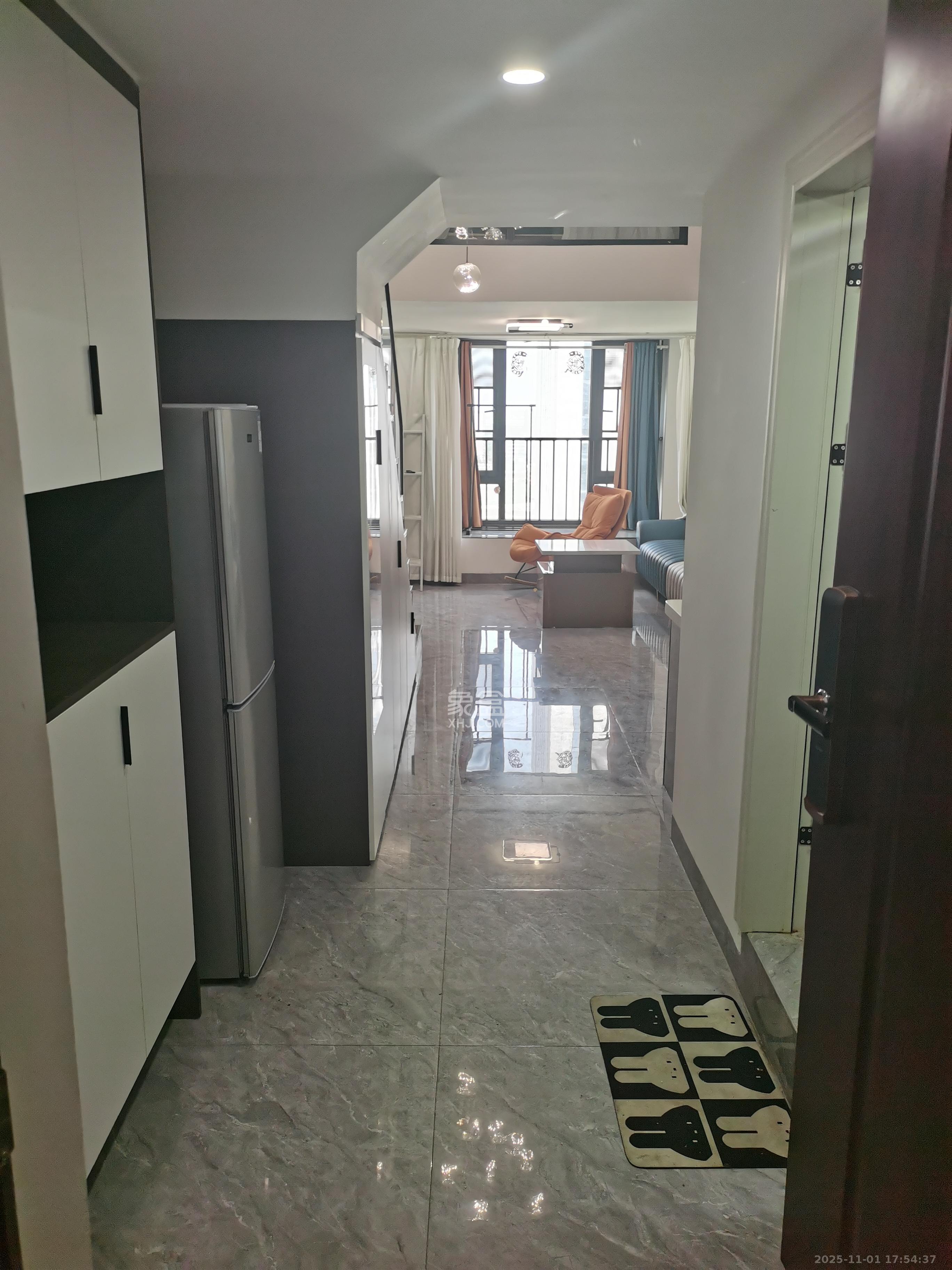 新城悦隽  2室1厅1卫    1700.0元/月 新城悦隽  2室1厅1卫    1700.0元/月室内图