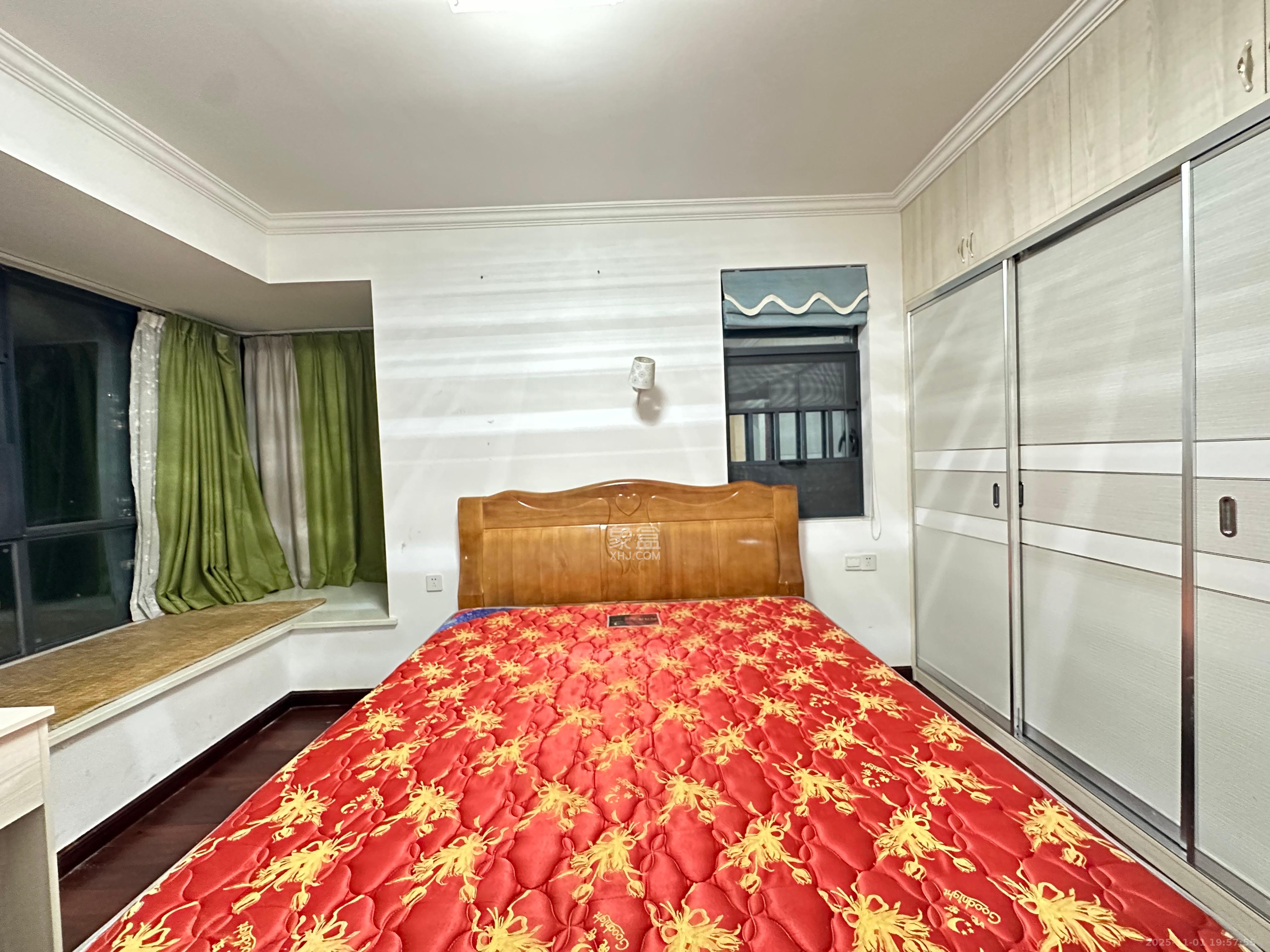 保利麓谷林语C区  3室2厅1卫    2300.0元/月室内图