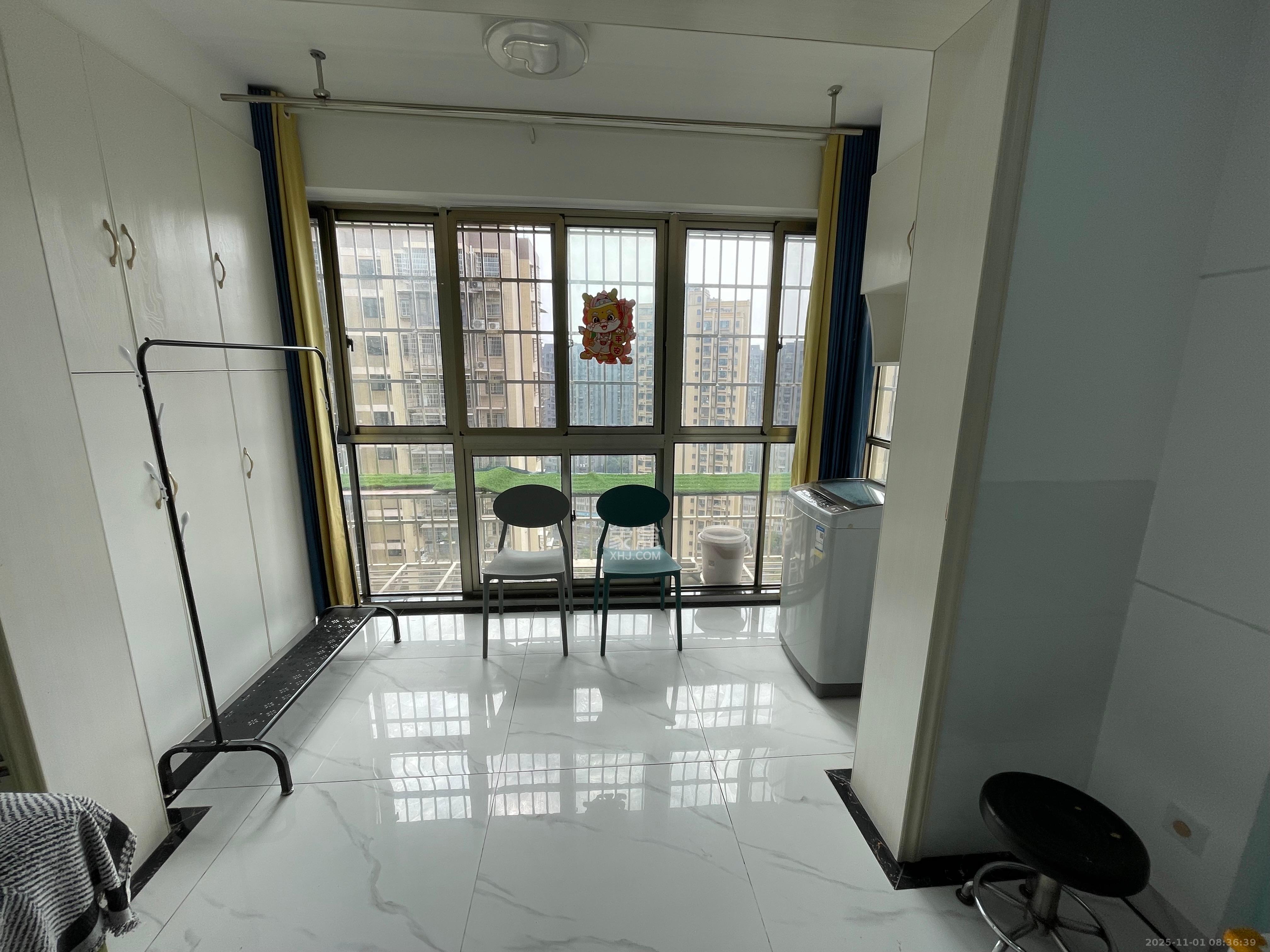 星城新宇桃花苑 1室2厅1卫 1700.0元/月 星城新宇桃花苑 1室2厅1卫 1700.0元/月室内图