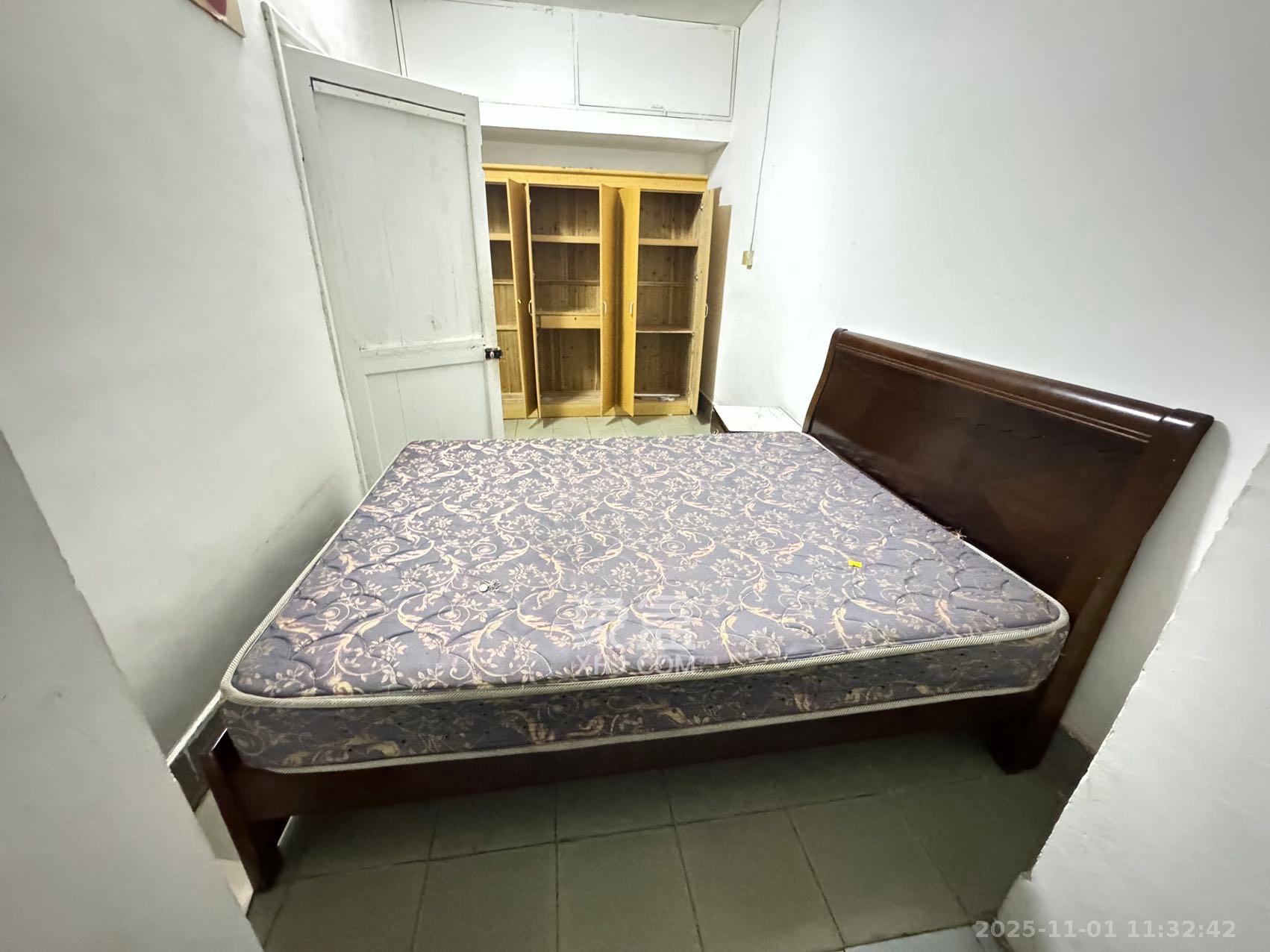 汽车发动机厂宿舍  2室1厅1卫    1000.0元/月室内图