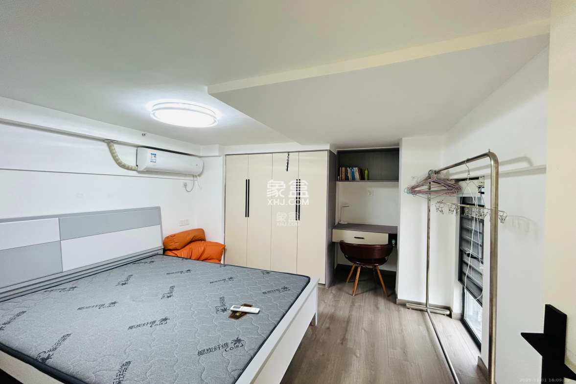 中海阅溪府 1室0厅0卫 1900.0元/月 中海阅溪府 1室0厅0卫 1900.0元/月室内图