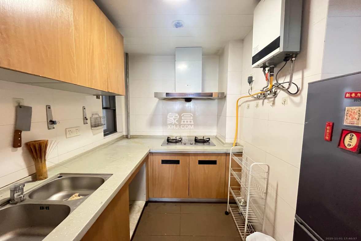 万科白鹭郡 3室2厅1卫 2600.0元/月 万科白鹭郡 3室2厅1卫 2600.0元/月室内图