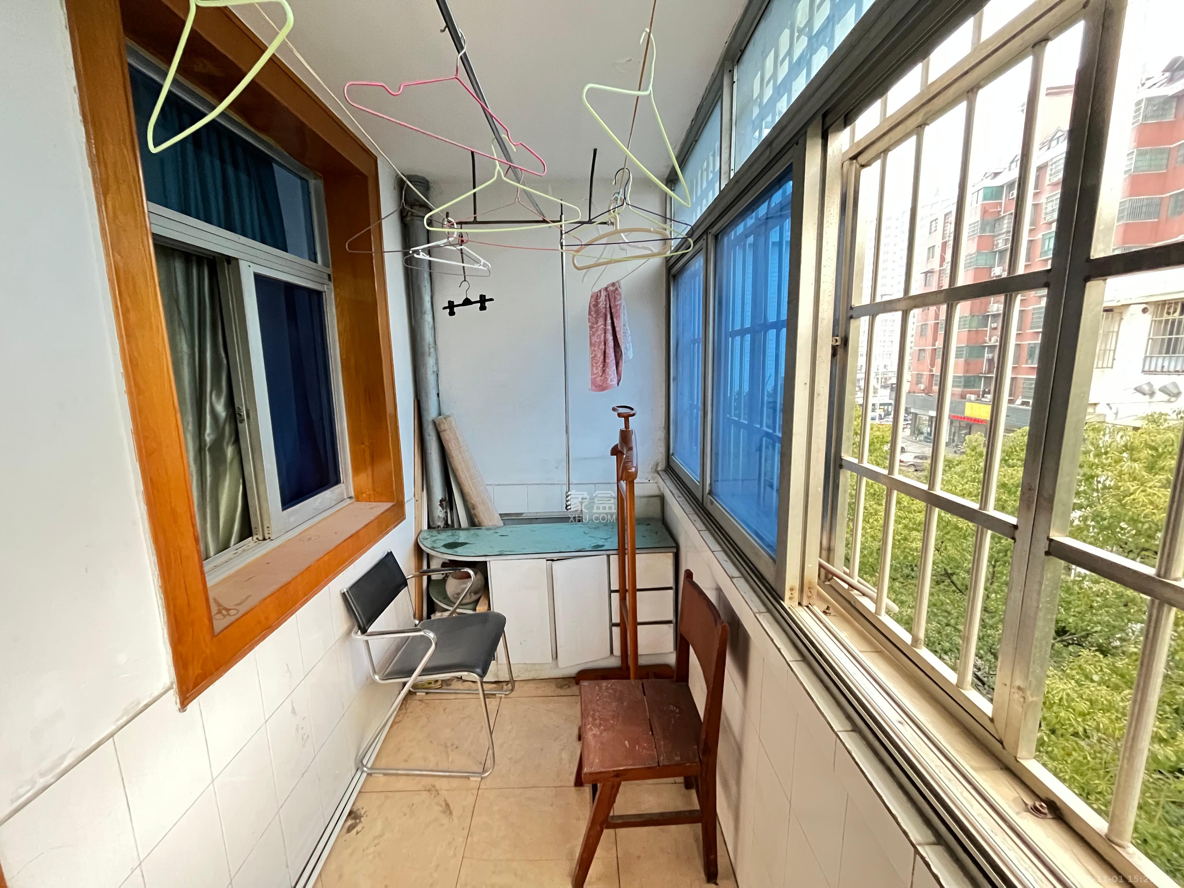 涂家冲社区（涂新小区、农商银行宿舍）  2室1厅1卫    1400.0元/月室内图