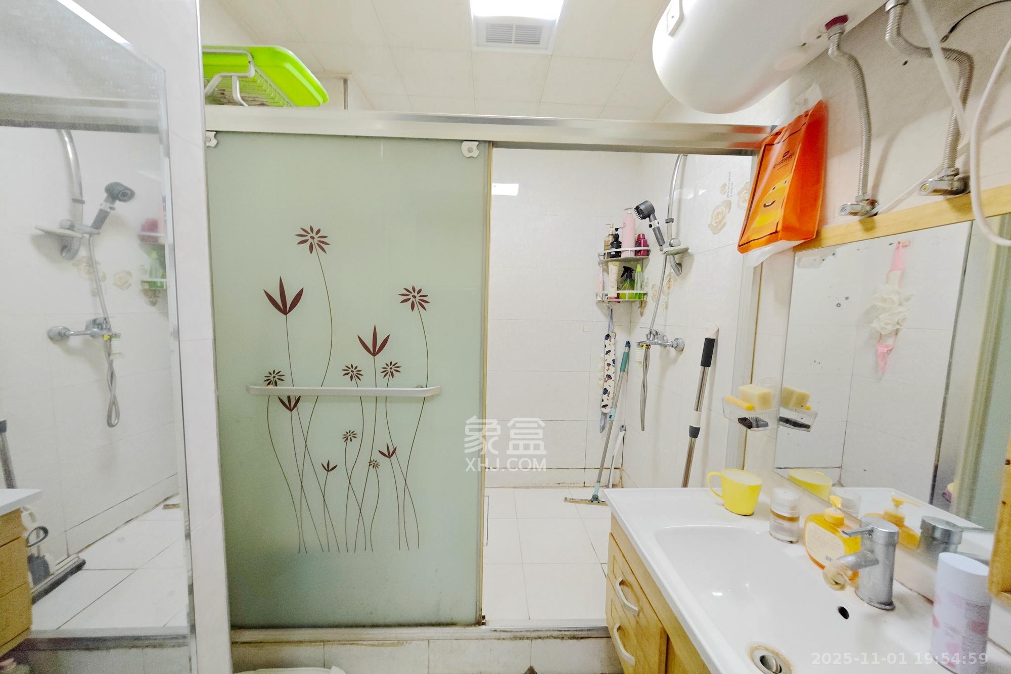 尊邸华庭  1室1厅1卫    28.8万其他