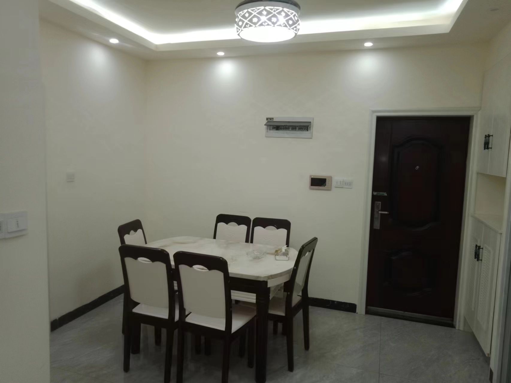 五江碧桂园城市广场 3室2厅2卫 80.0万 五江碧桂园城市广场 3室2厅2卫 80.0万客厅