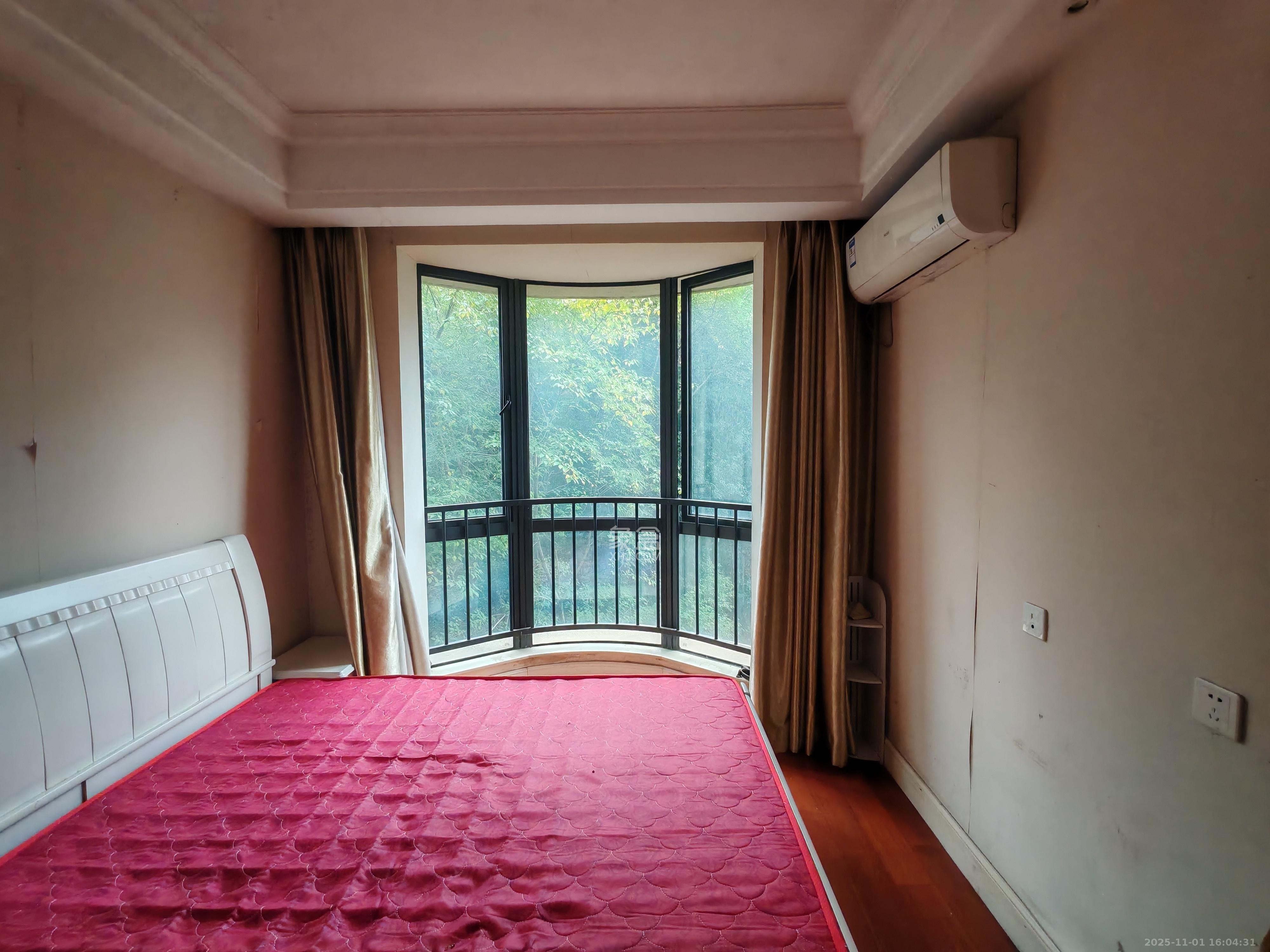 保利城（中航城国际社区、郡原美村）  1室1厅1卫    1800.0元/月室内图