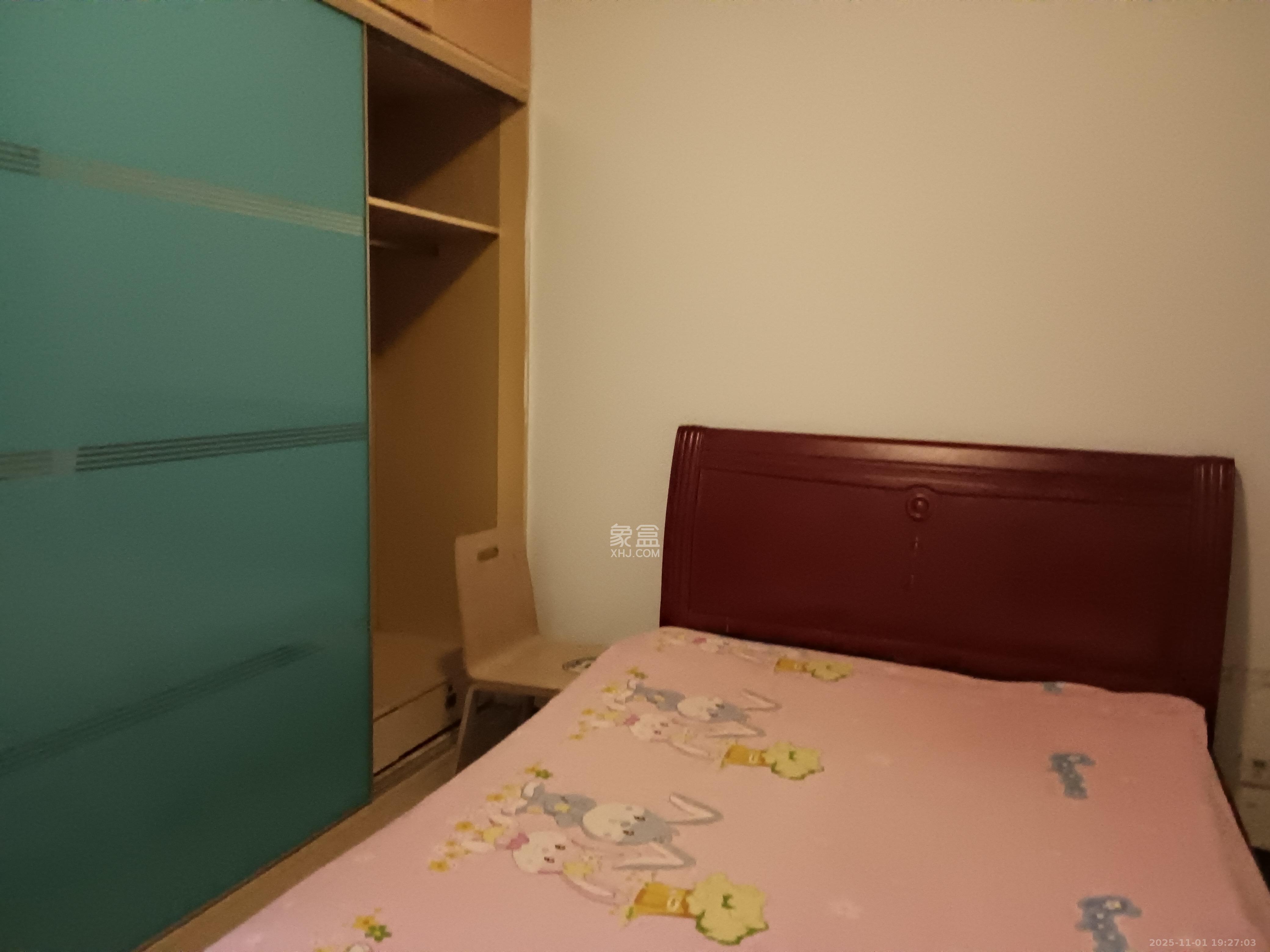 通泰梅岭苑 2室2厅1卫 2400.0元/月 通泰梅岭苑 2室2厅1卫 2400.0元/月室内图