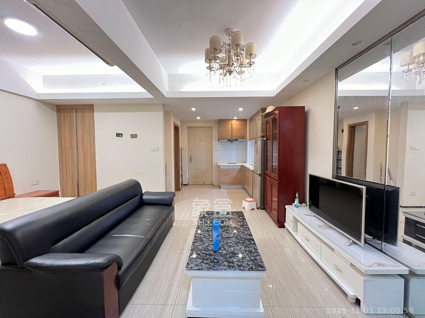 奥林匹克花园贡院三期 1室1厅1卫 1300.0元/月 奥林匹克花园贡院三期 1室1厅1卫 1300.0元/月室内图