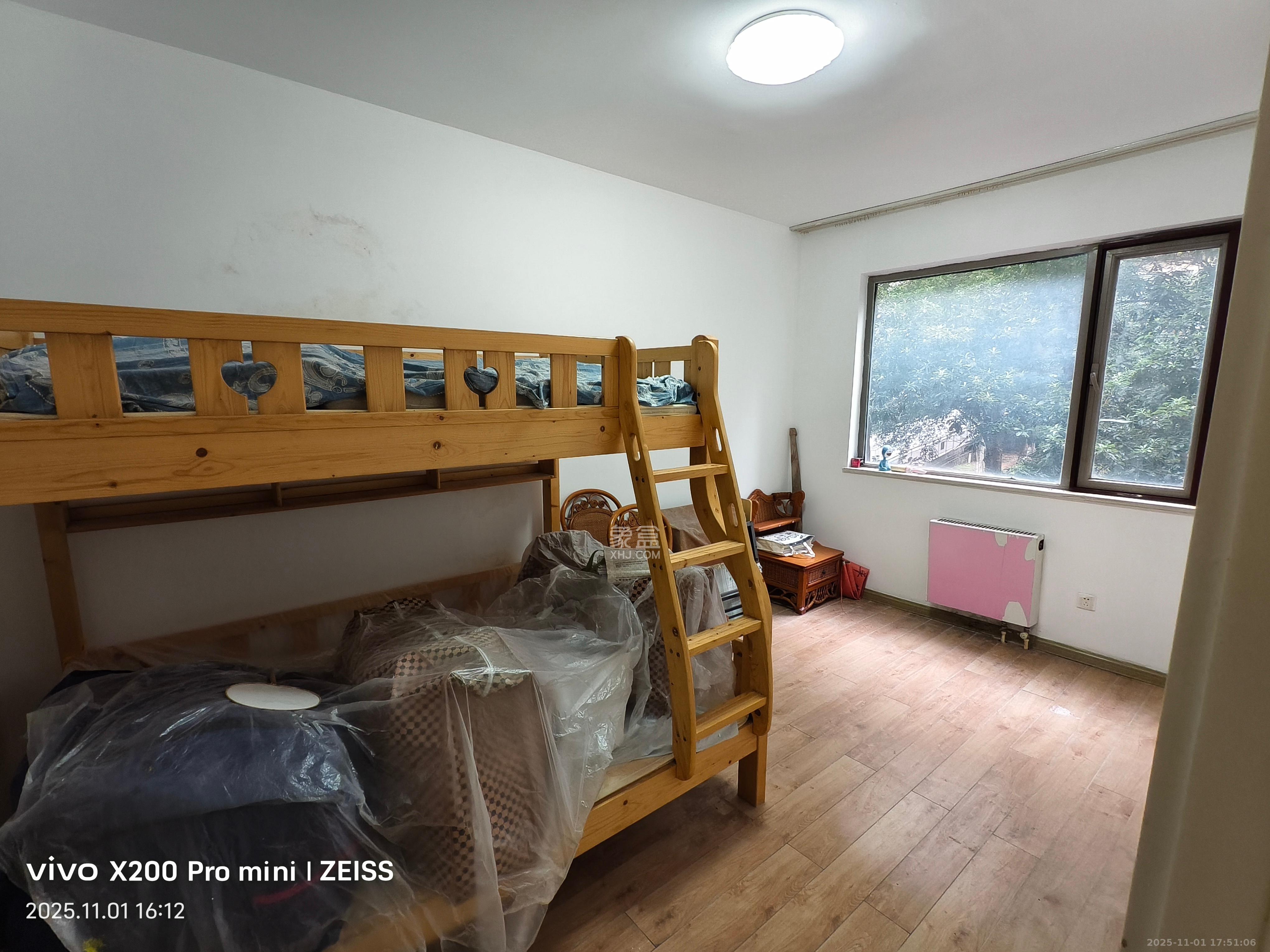 怡海星城 3室2厅1卫 1900.0元/月 怡海星城 3室2厅1卫 1900.0元/月室内图