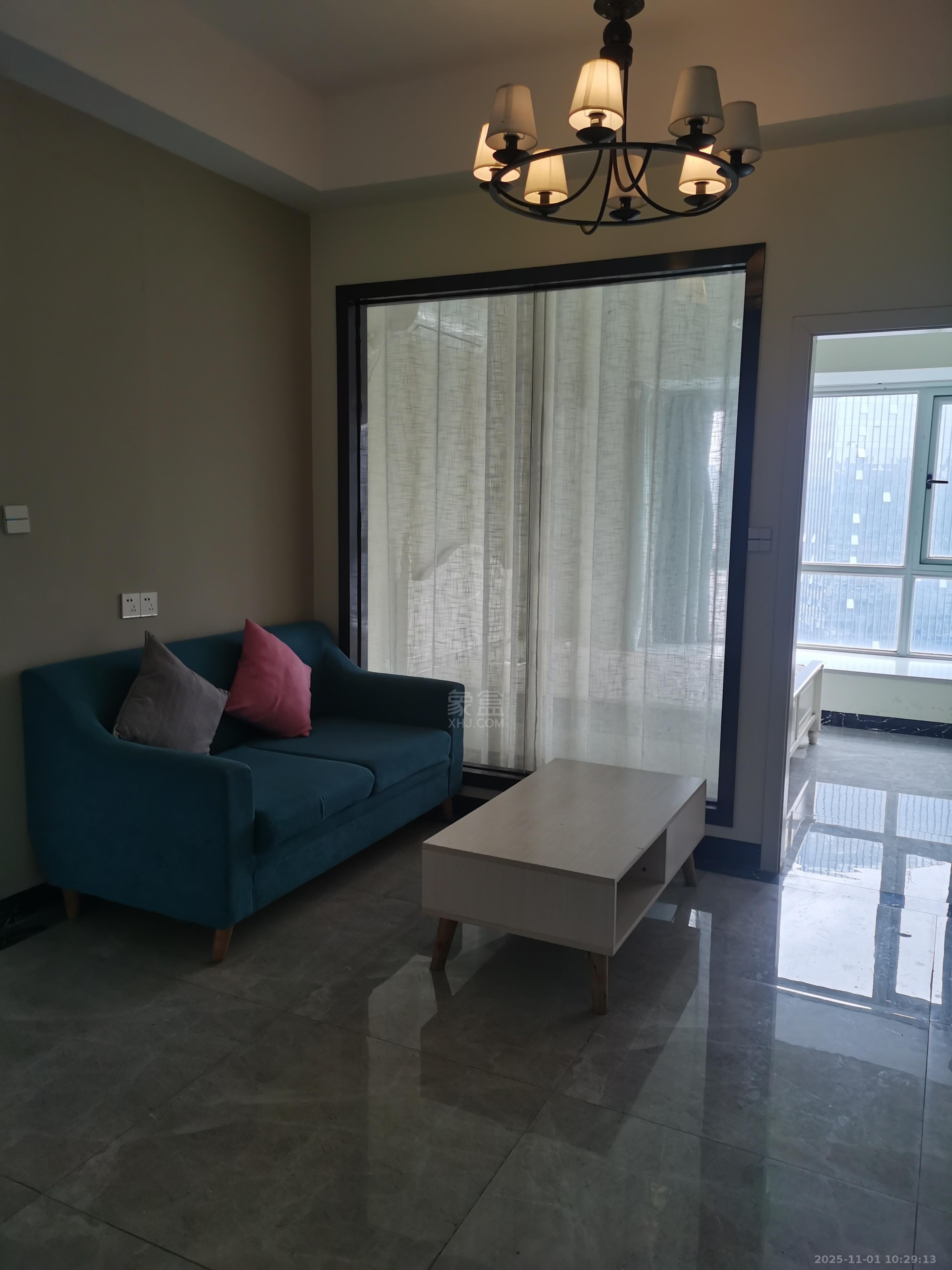 庐山一号  1室1厅1卫    1800.0元/月 庐山一号  1室1厅1卫    1800.0元/月