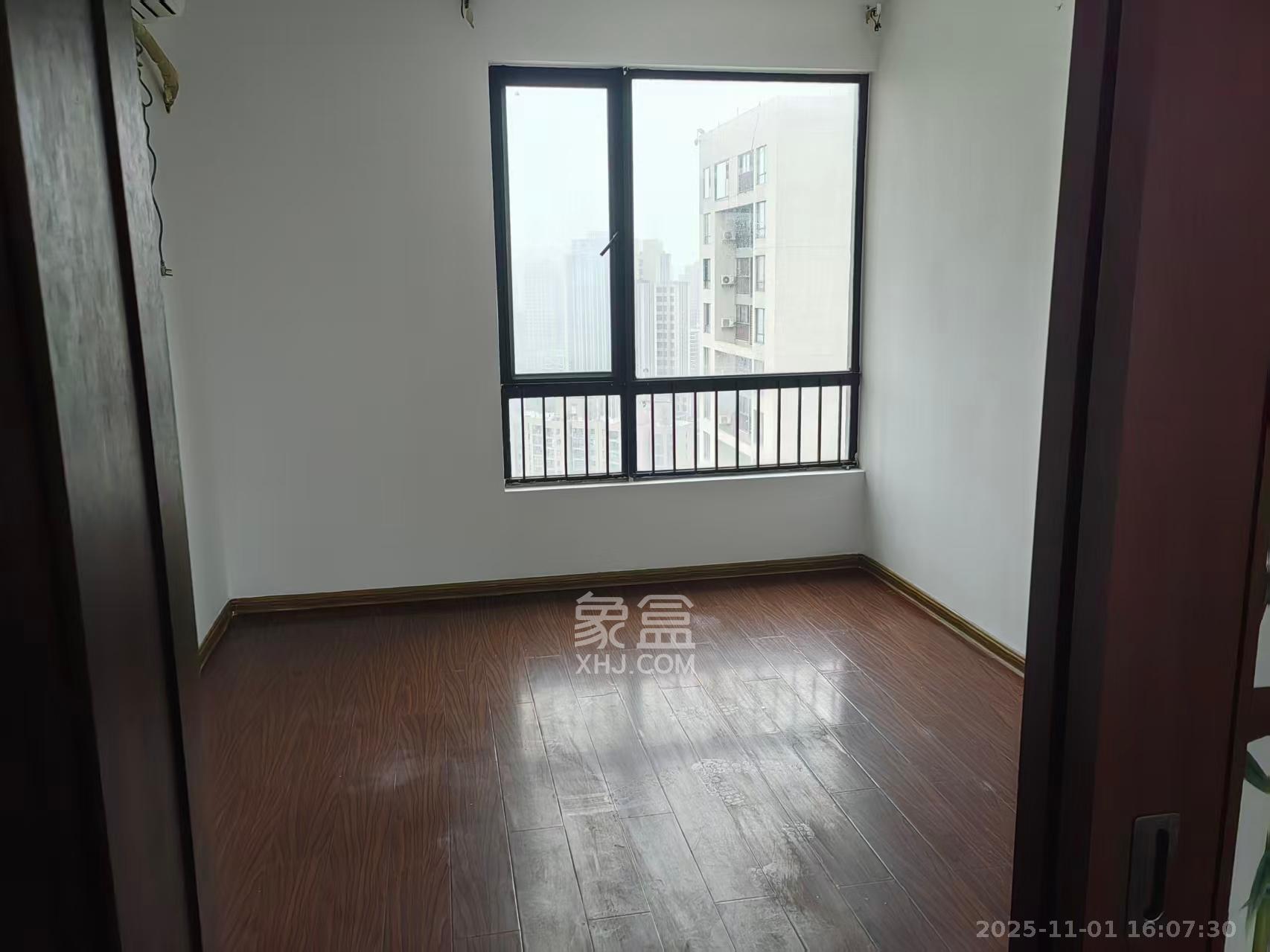 万科城  3室2厅2卫    2800.0元/月室内图