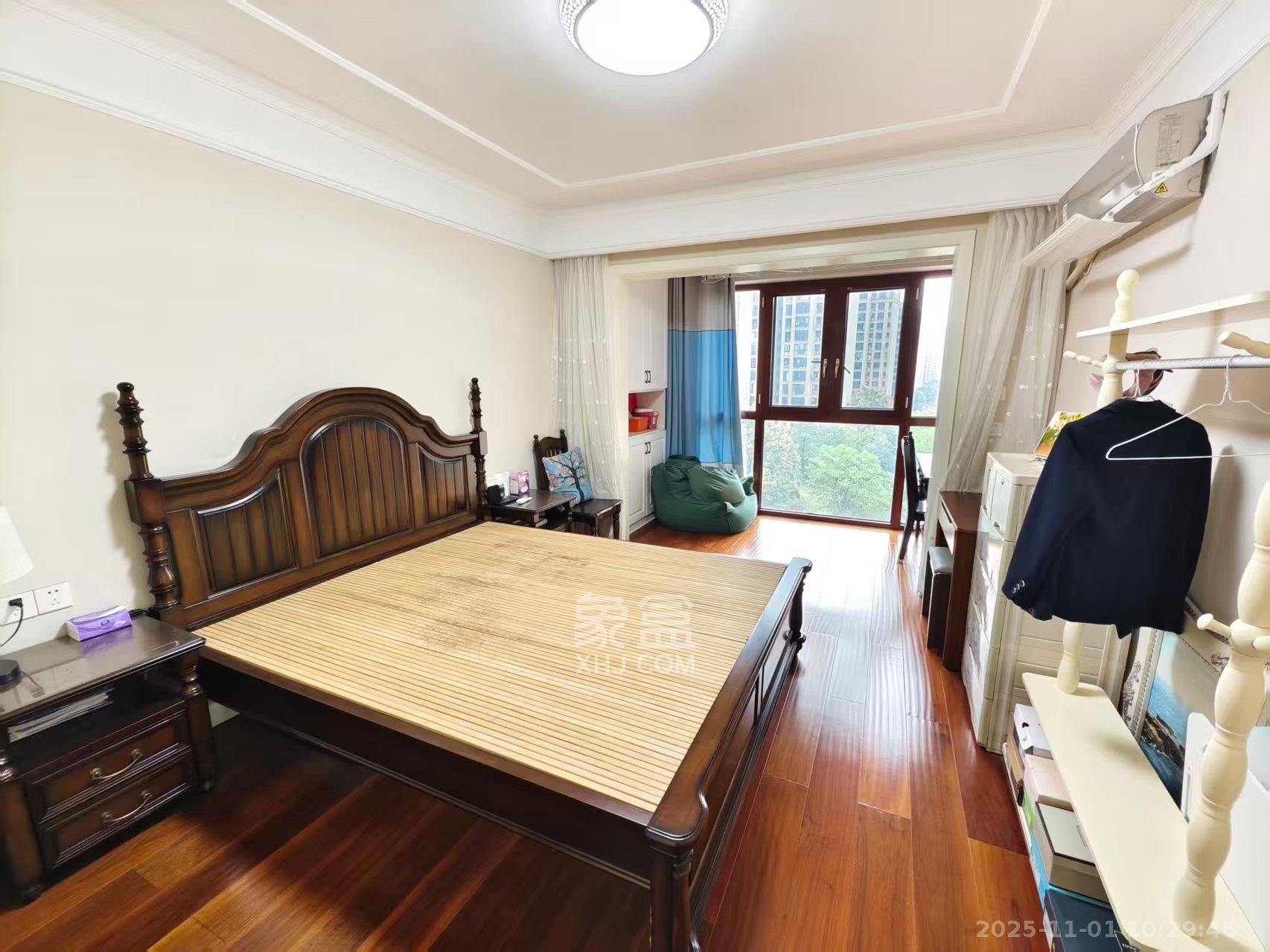 鑫远悦城（鑫远悦时代）  4室2厅2卫    3600.0元/月室内图